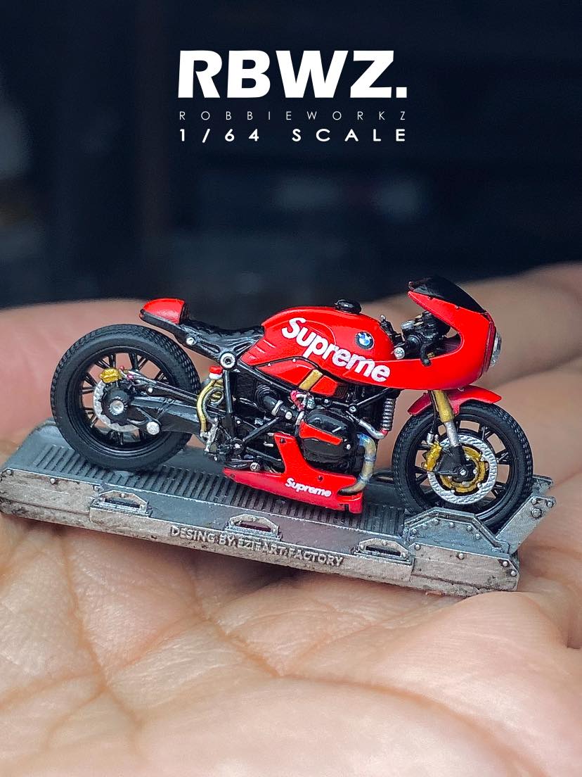 Robbieworkz - 1/64 scale R9T ️😍 . #rbwz #robbieworkz... | Facebook