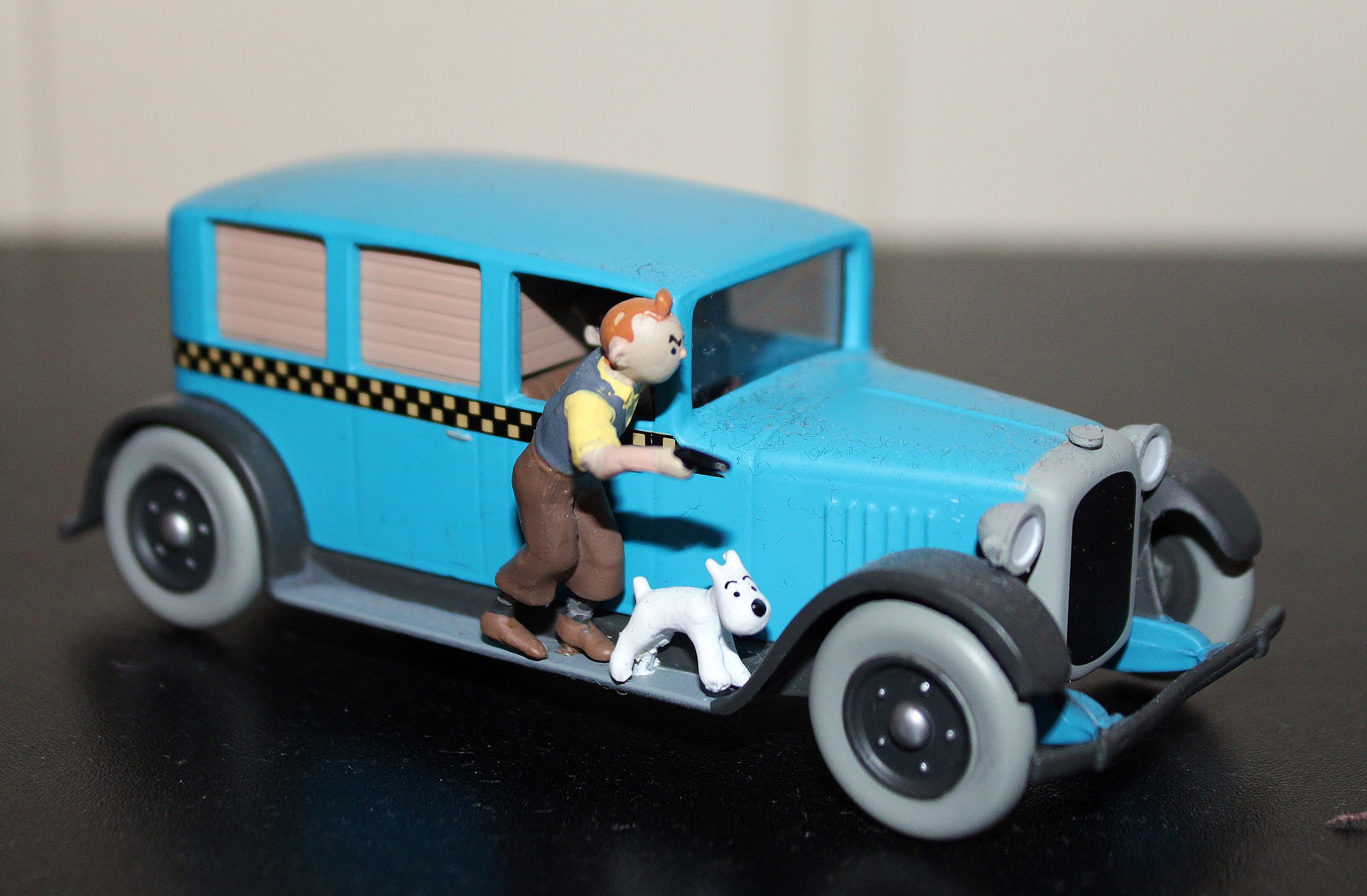 Tintin's Cars VW Transporter (1950) “L'Affaire Tournesol”, Hergé