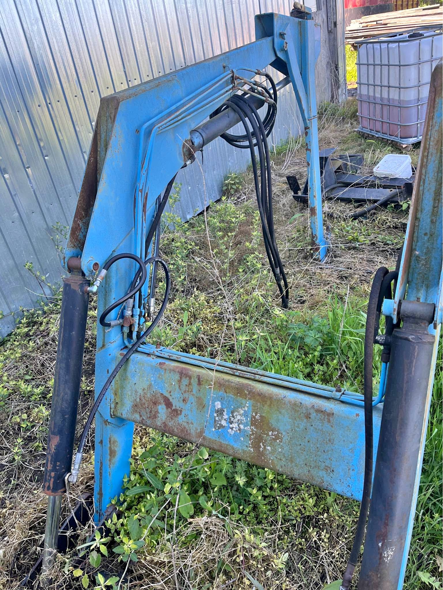 Hardy 115 quick attach loader and mounting brackets and valve ….bucket ...