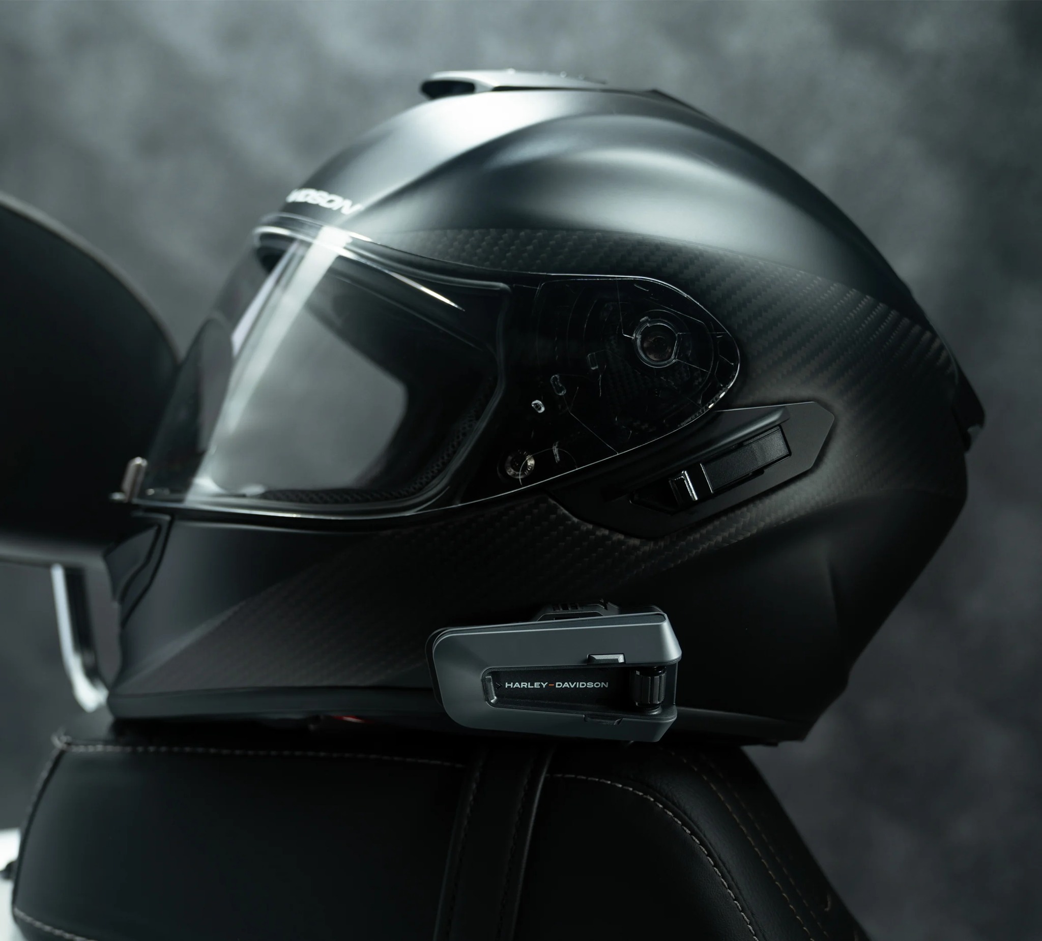 I have heard two different things about Cardo packtalk edge vs