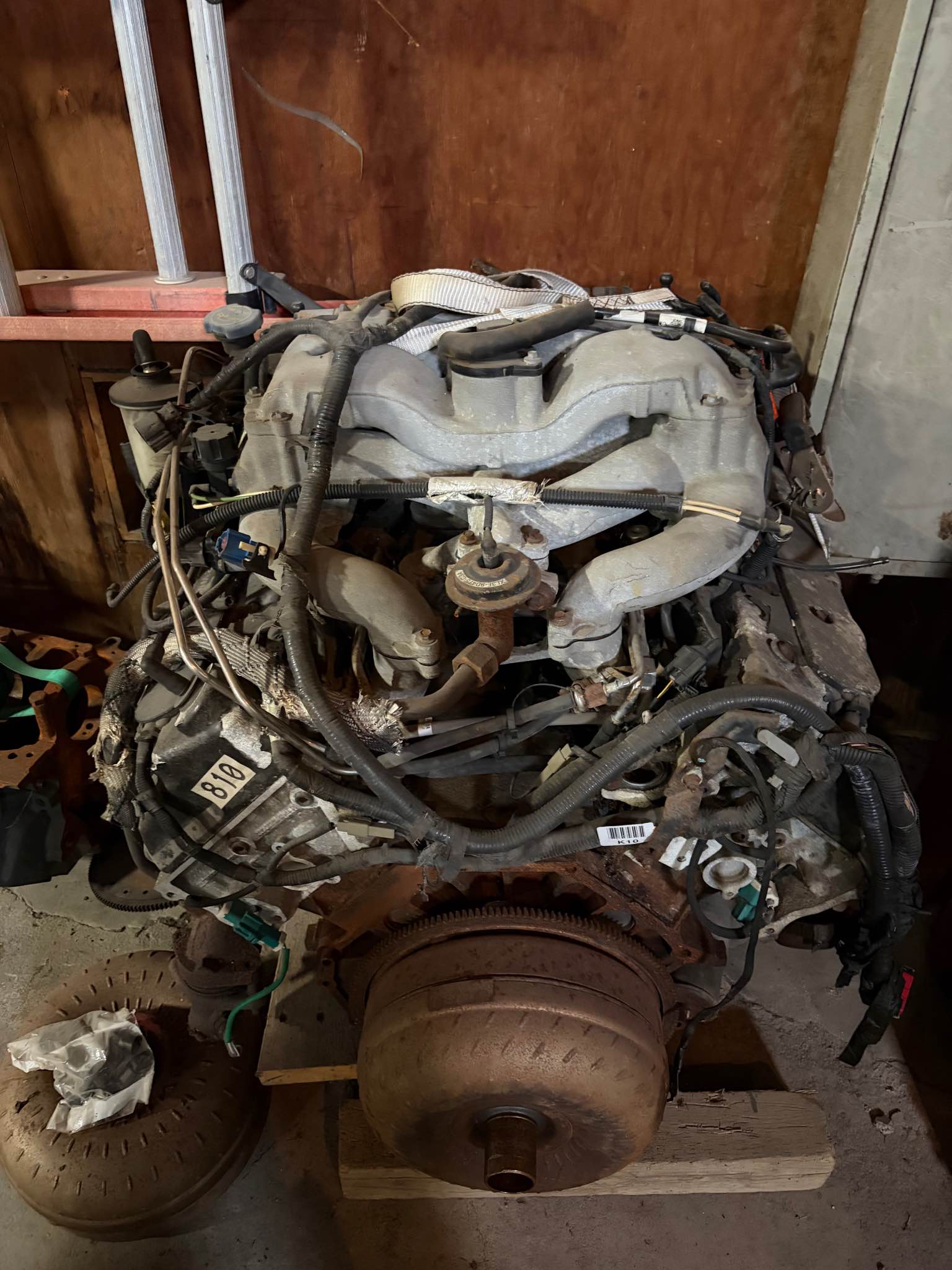 Ford Intech 32 valve V8 motor 4.6 litre. Cleveland block - Car Engines ...