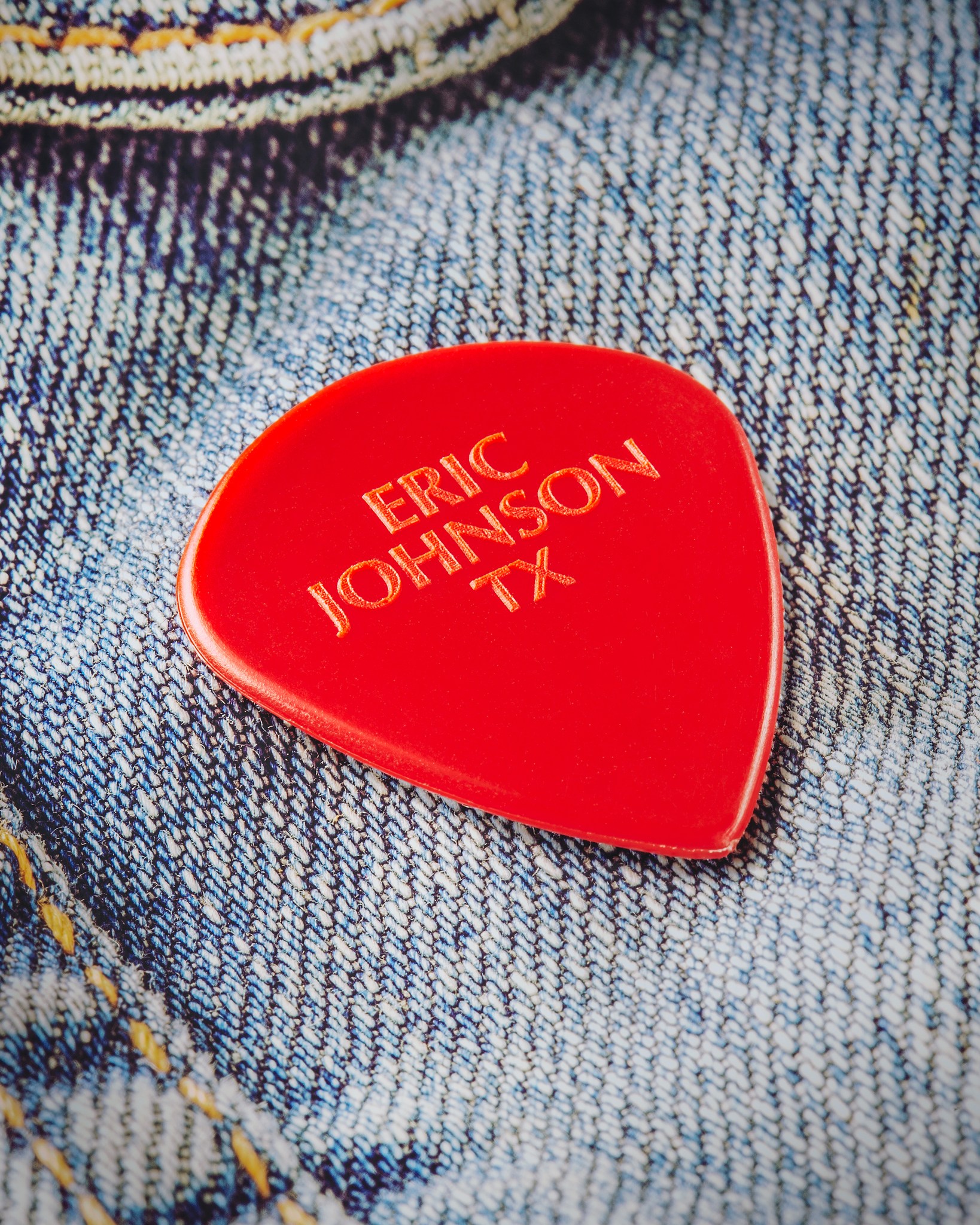 The Eric Johnson Custom Nylon Jazz III Pick perfects the legendary