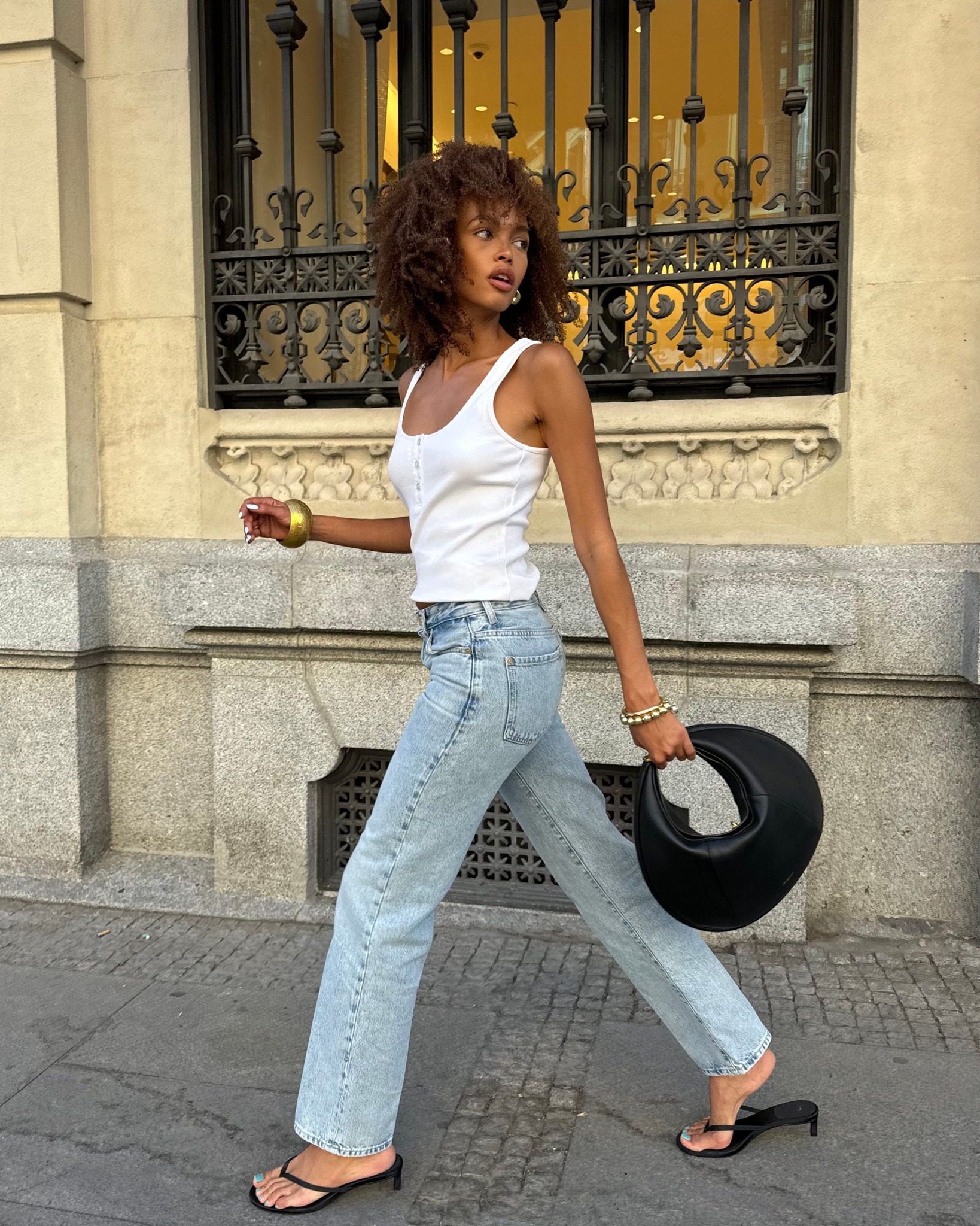 Setting the new standard in denim. This is the Calie— the straight 