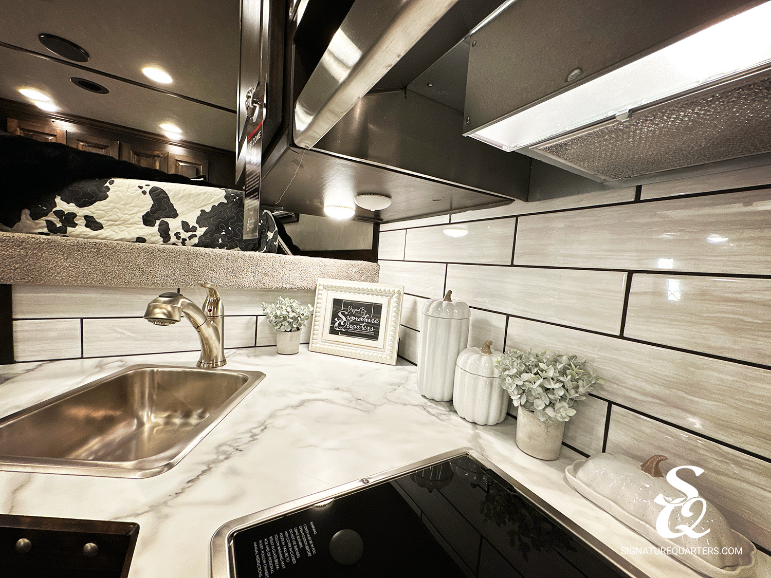 Signature... - Signature Quarters, Custom Living Quarters