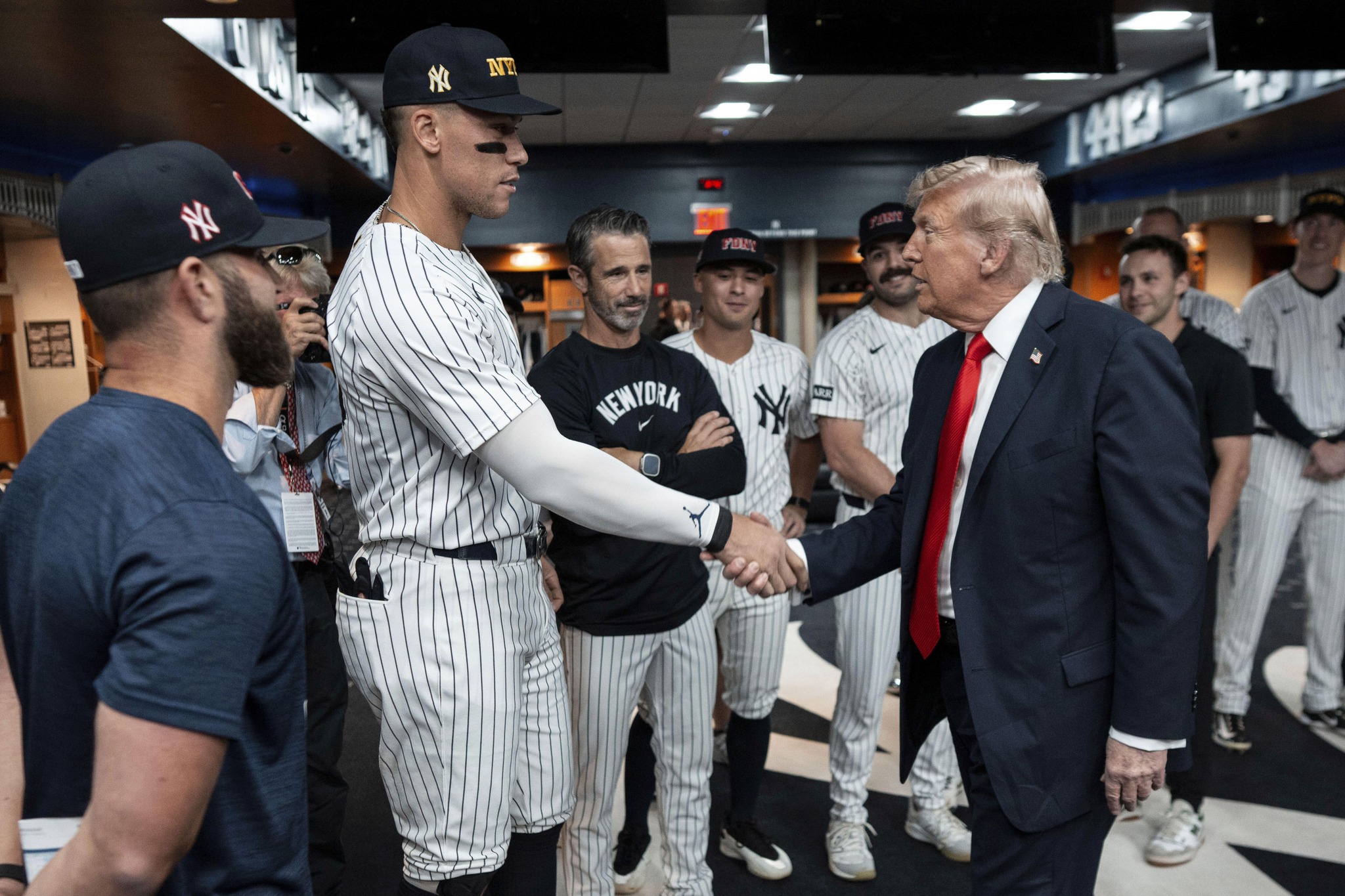 WCAX-TV - Trump draws cheers and boos while marking 9/11 by attending a ...