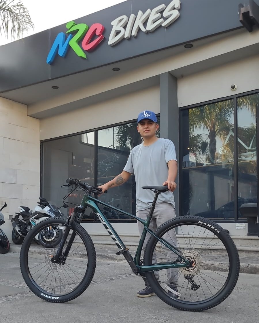 NRC - 🚴‍♂️ ¡Felicidades, Joe Eduardo, por tu nueva Scale 935! Una bici ...
