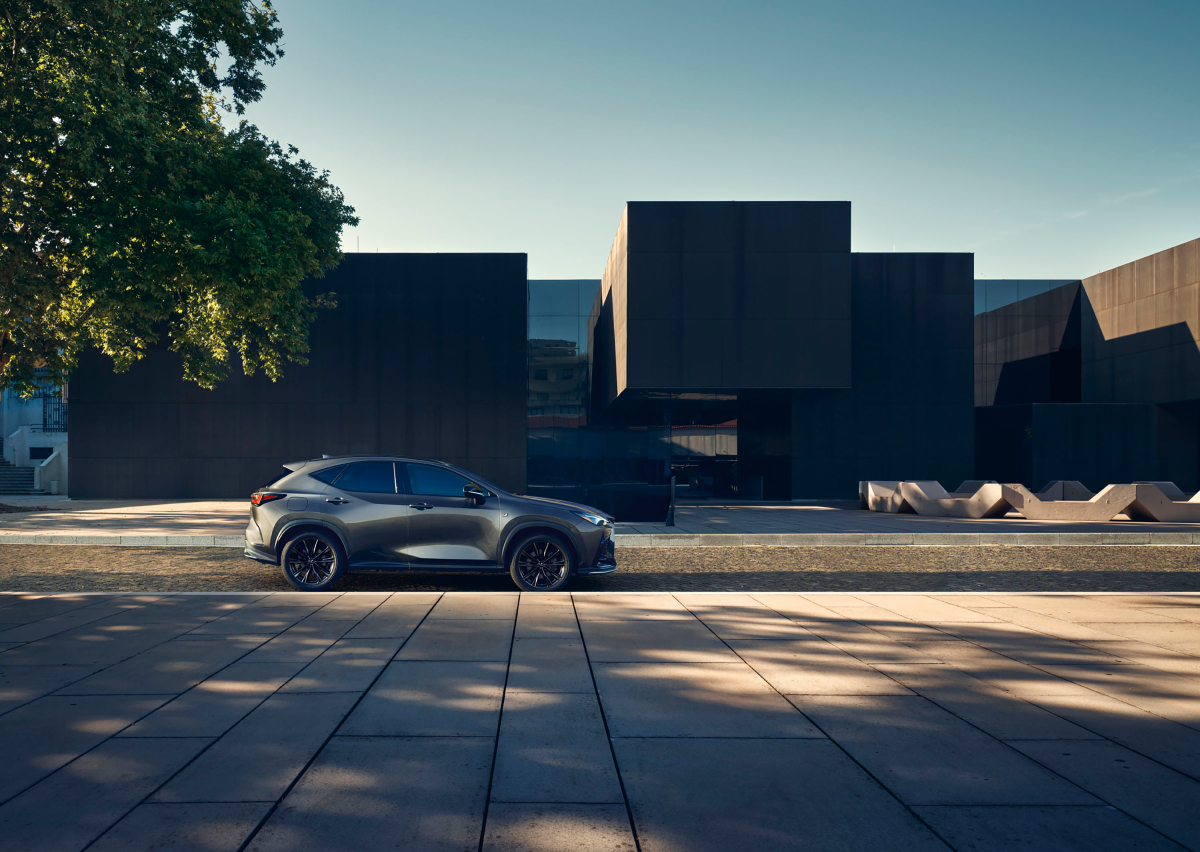 Lexus - El SUV que transforma cada viaje en una declaración de estilo ...