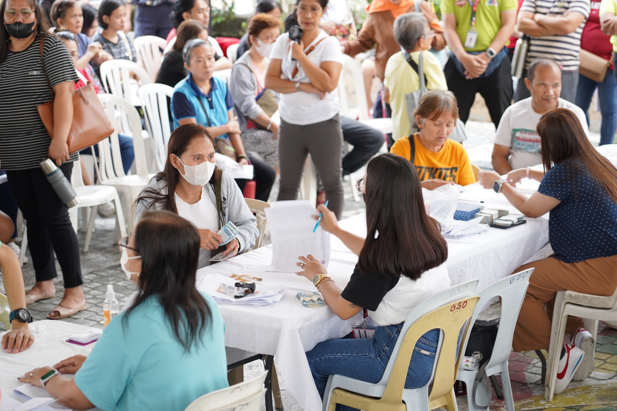 Quezon - Nakatanggap na ng kanilang Social Welfare Assistance (SWA) ang ...