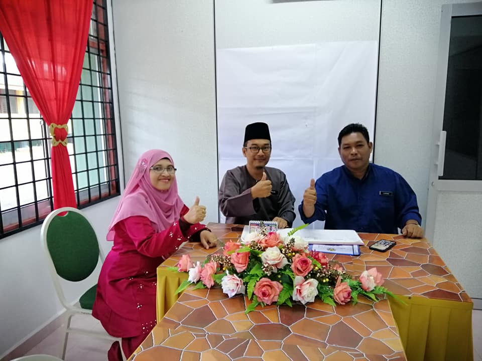 Hari Pertama Lapor Diri Sebagai Sk Felda Tenggaroh 4 Facebook