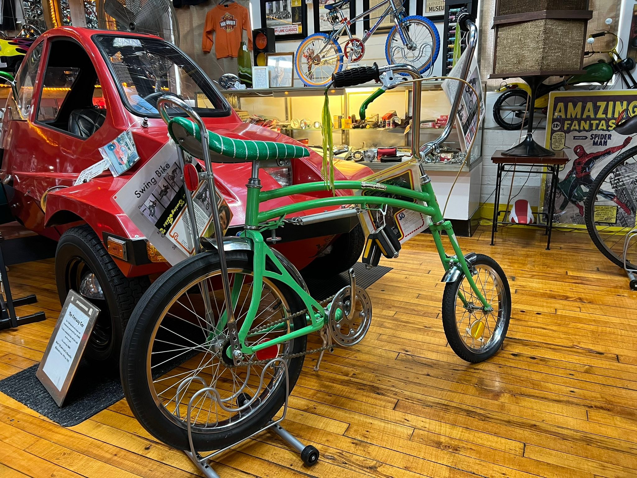 Swing Bike. Designed by Ralph Belden in 1974, made from 1975 to  display picture 1