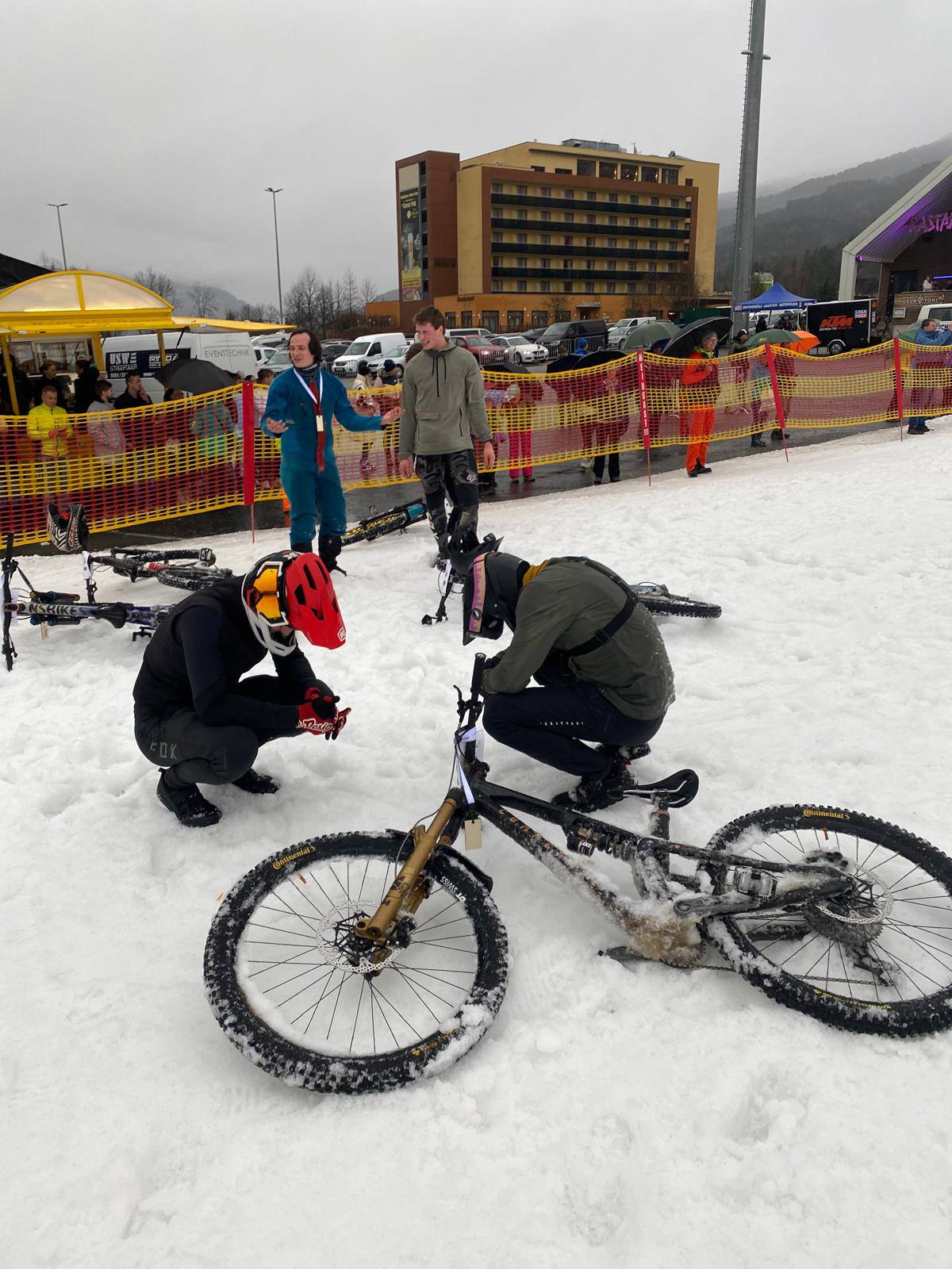 bike with arm pedals Sunny Health & Fitness Performance Interactive Series Recumbent Exercise MENS TOPS Pembree D2A MTB Enduro Hit Notion provides the Farbe:BXT Marsala-C