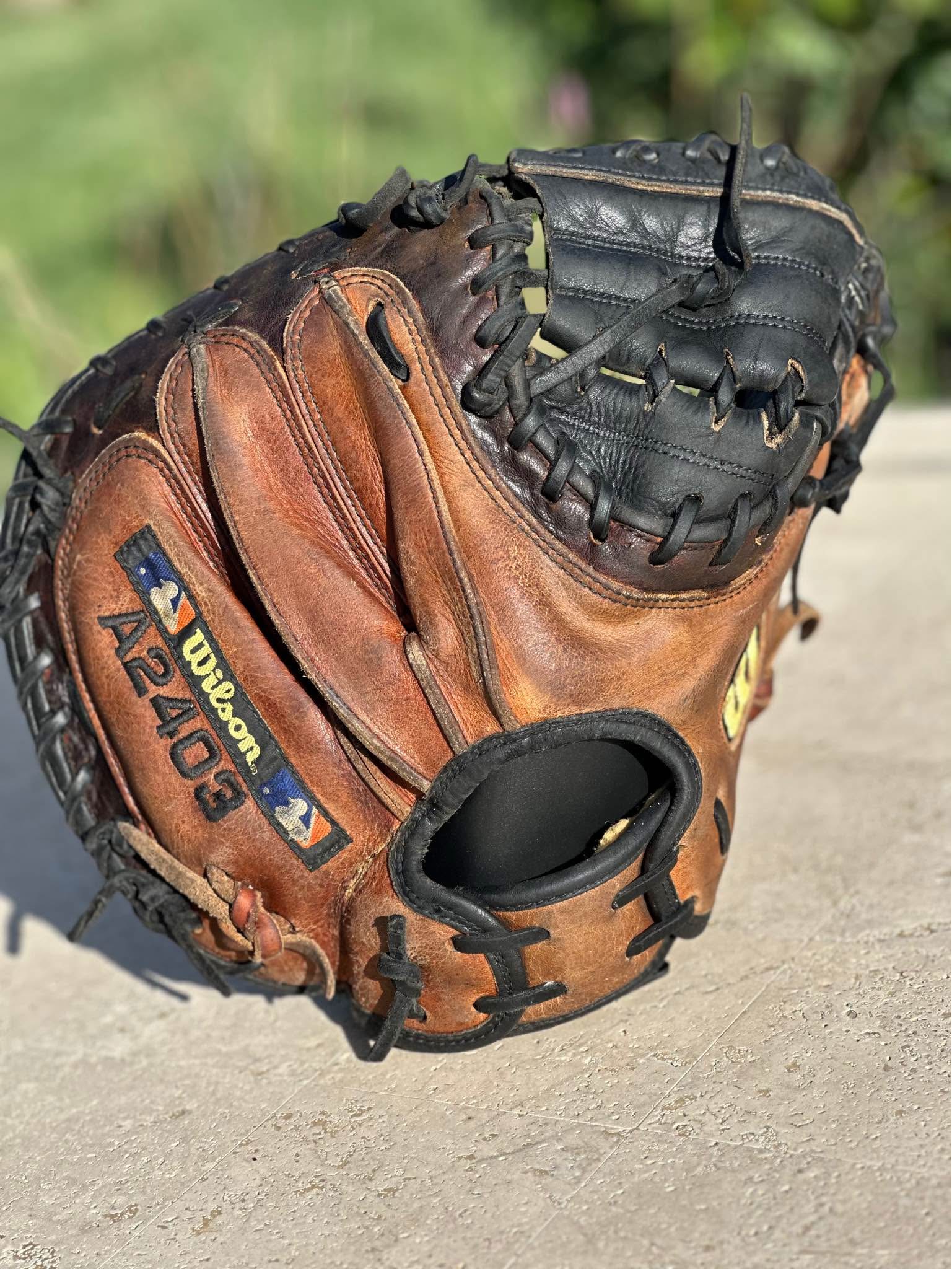 Gant De Baseball Wilson Modèle Professionnel A2403 - Taille 33" - Main Droite - Vintage Occasion