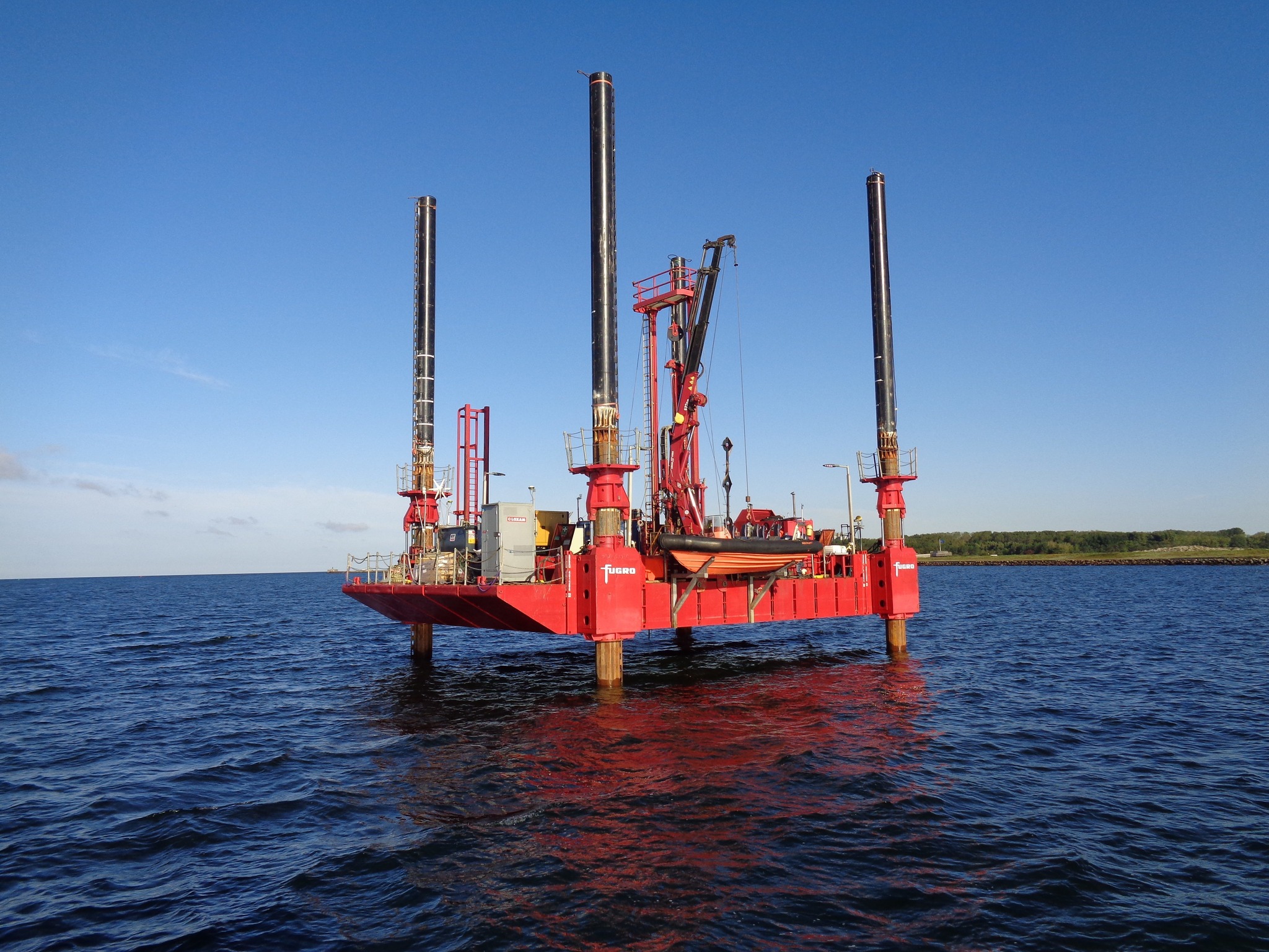 Fugro - 🌊 From riverbed to roadway: driving the Lower Thames Crossing ...