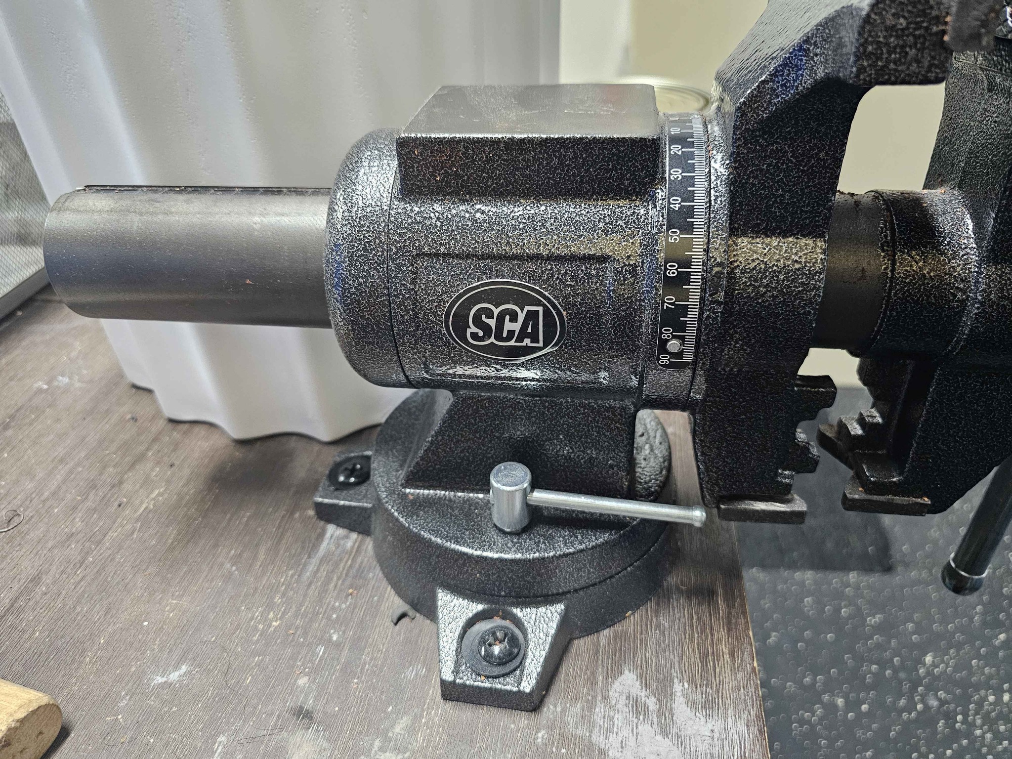 SCA Bench Vice with large work bench (100w X 210L X 77H) Multi Purpose ...