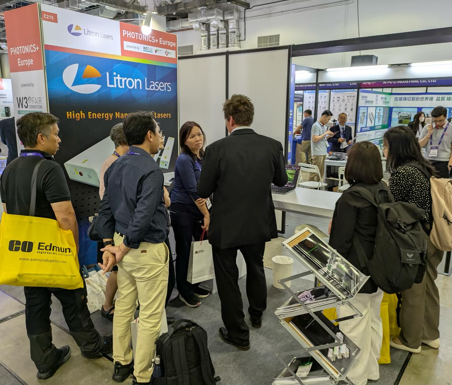 Litron Lasers Ltd. - See the New Vortex OA Series. Smaller, Lighter ...
