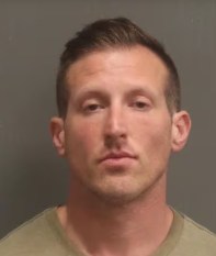 Former police officer sentenced to probation for wearing uniform ...