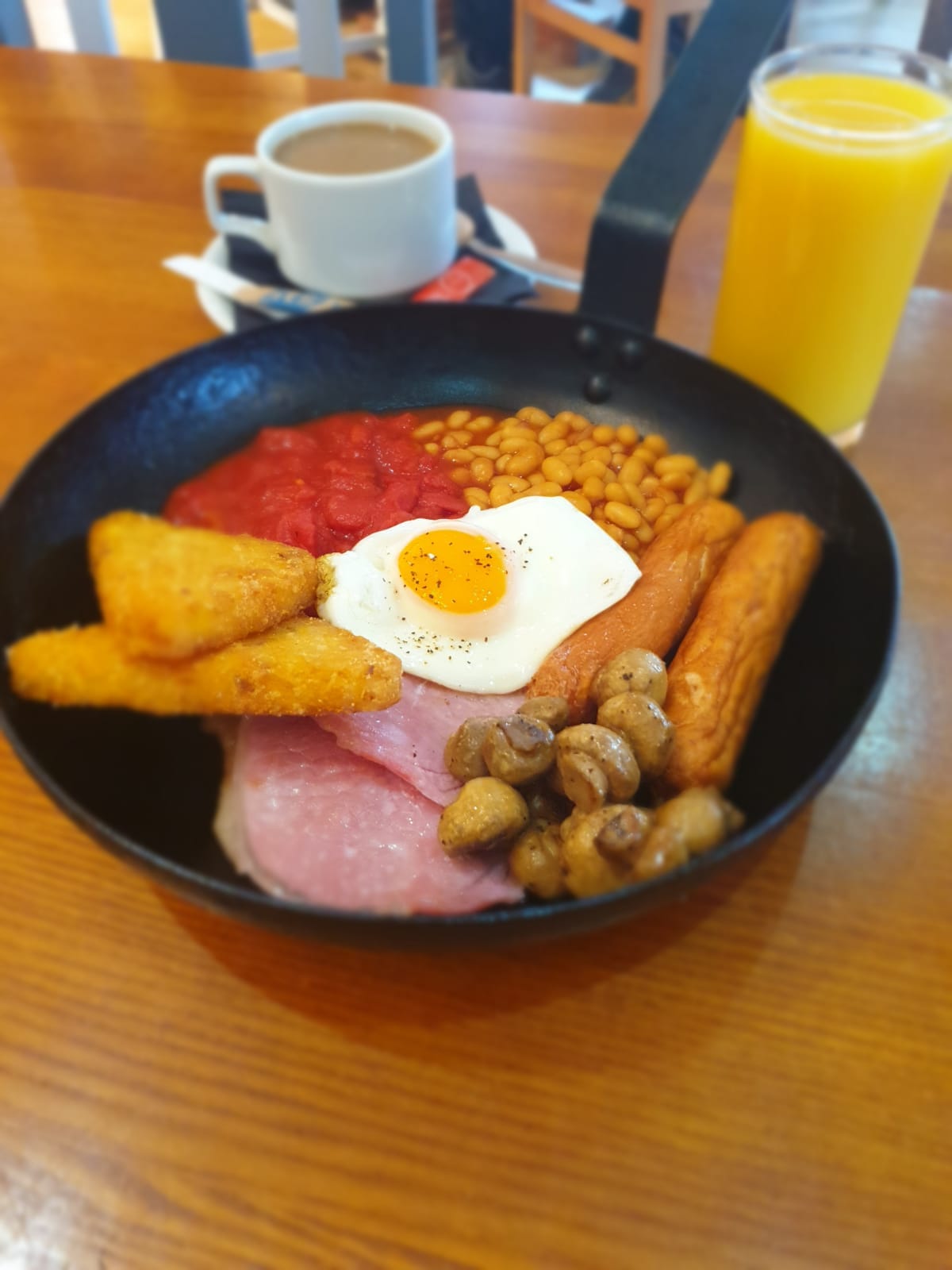 Raggalds - Our unlimited breakfast buffet has proved...