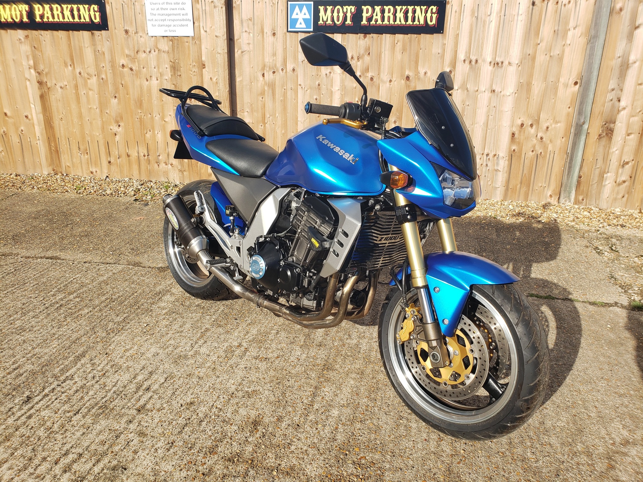 3,495 KAWASAKI Z1000 2006 WITH 14,800 MILES V5 AND ONE KEY FULL