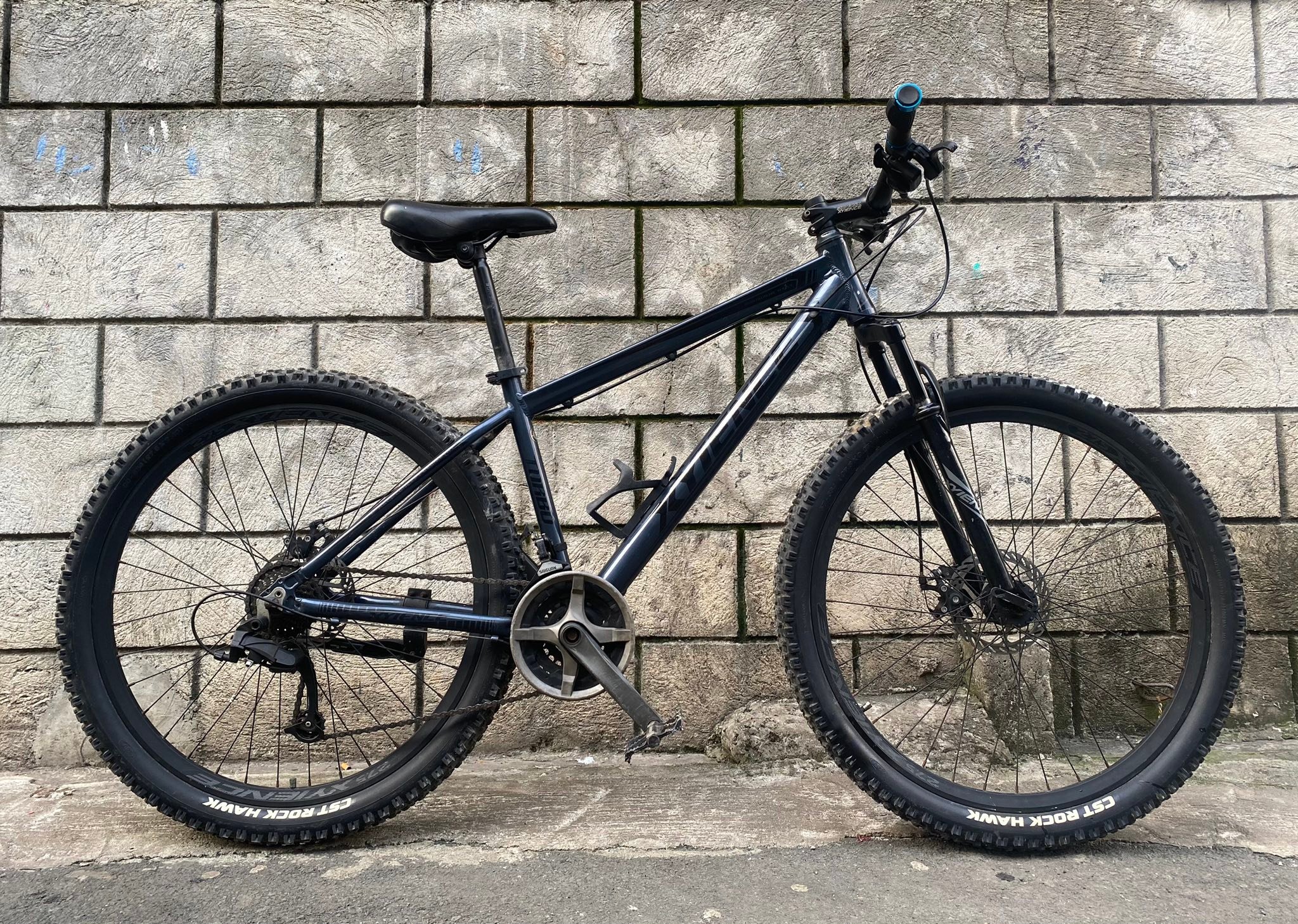 Black mtb 27.5er alloy bike for sale