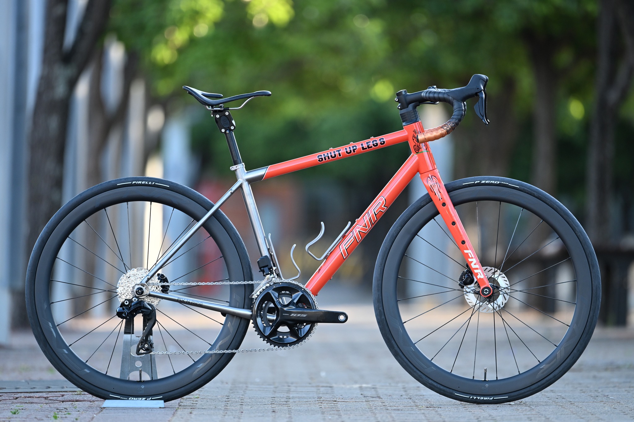 Fix N Ride - The SHUT UP LEGS build in its Road Bike... | Facebook