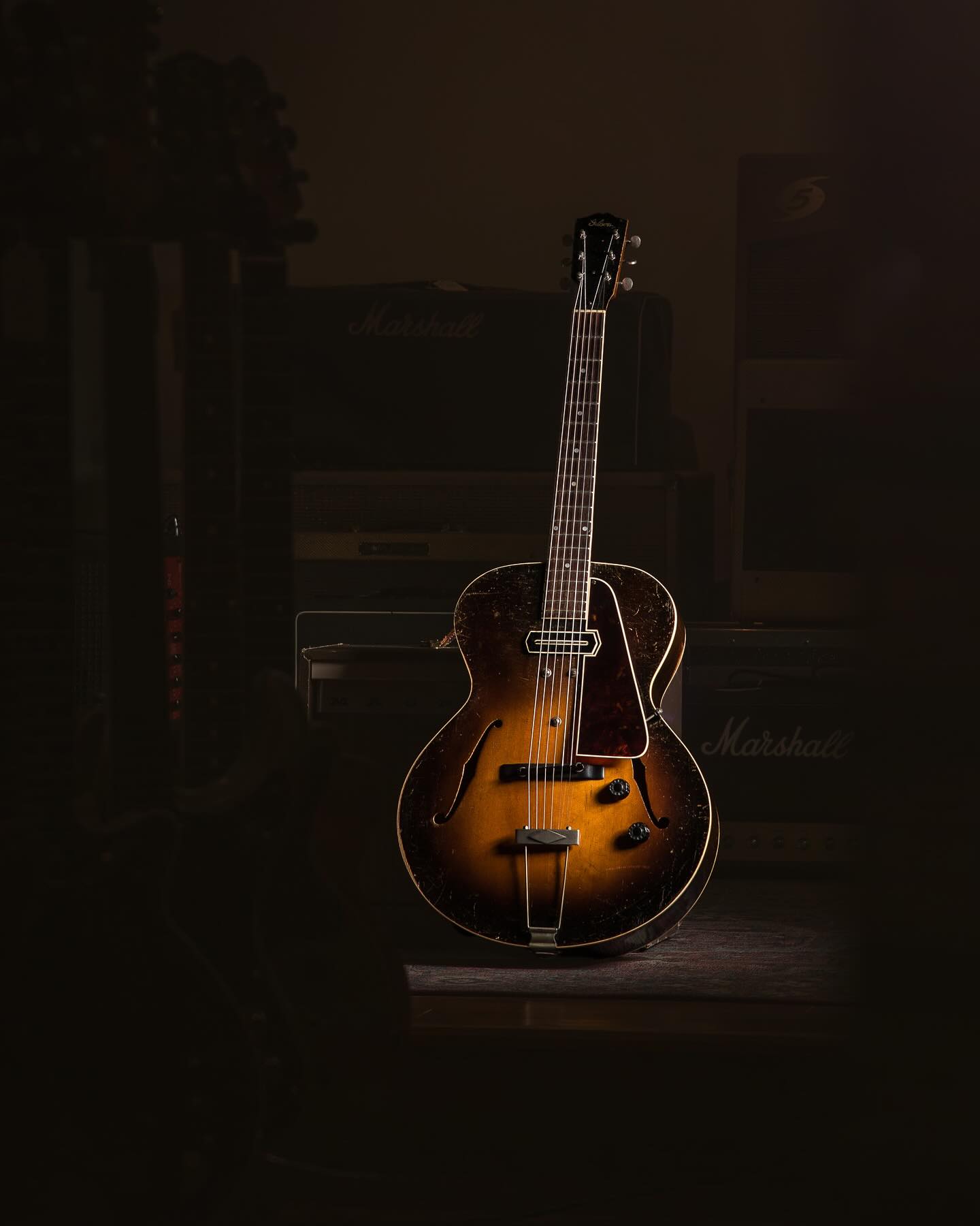Taking it back to the golden age of swing on this #wednESday