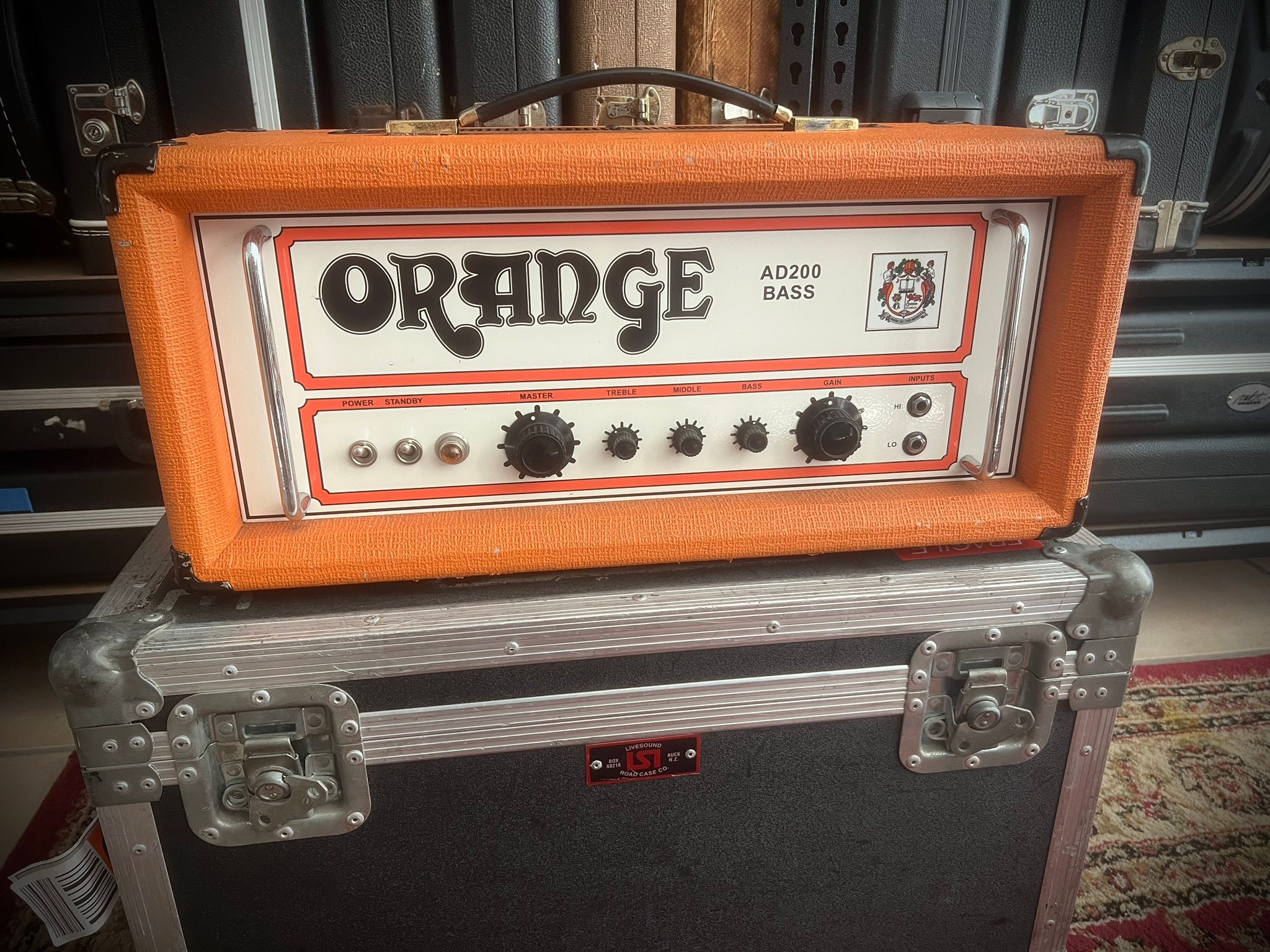 The earliest orange AD200 MK1 I have ever seen 😳 Serial number