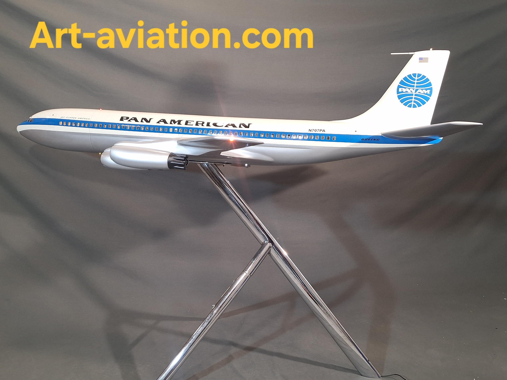 Boeing B707 PANAM cutaway. Scale 1/24th. Display model for travel