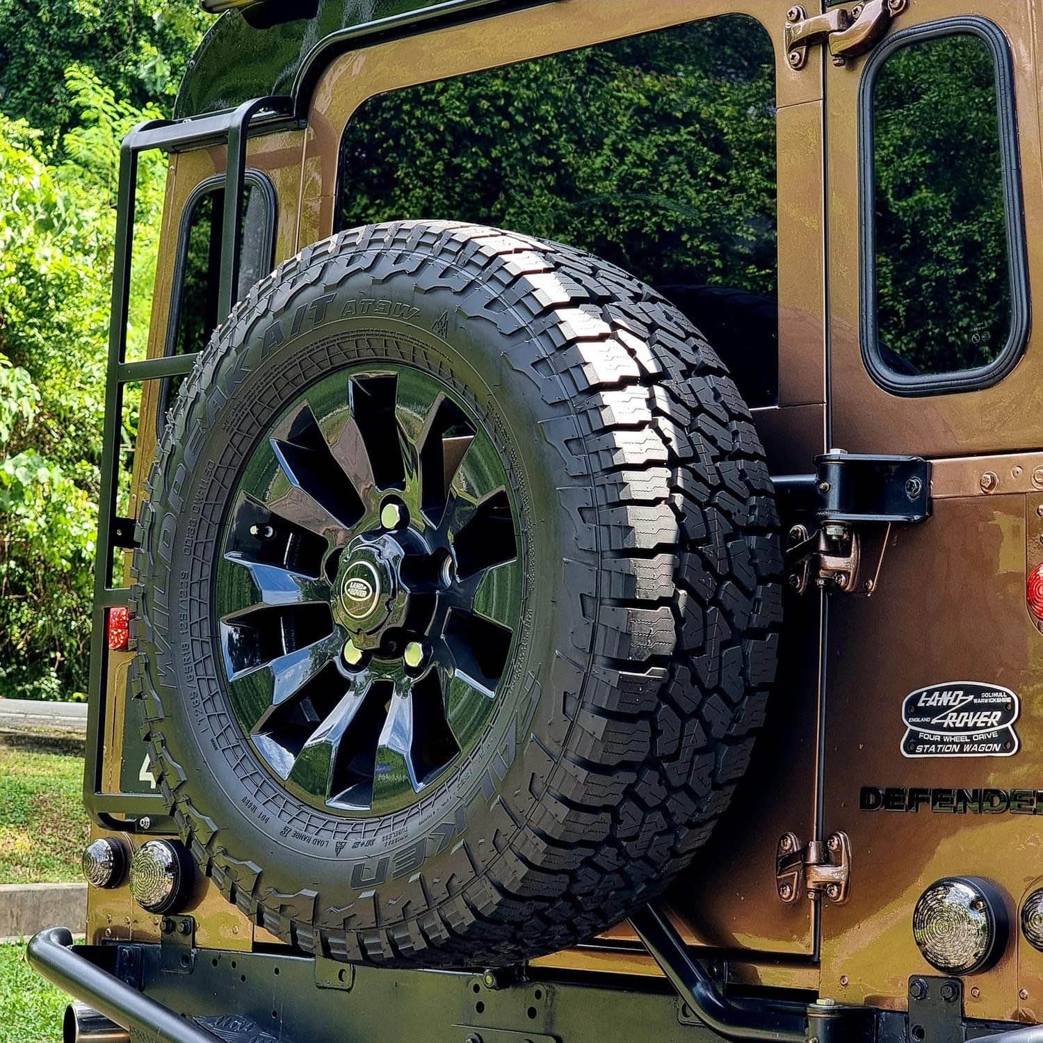 Land Rover Defender sport rim 18x8jj Et35 / Pcd 5x165.1