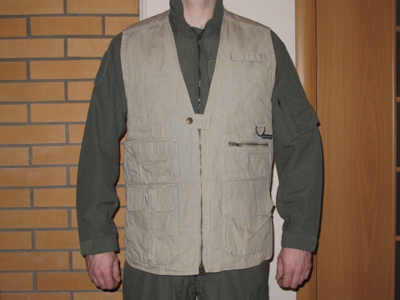 Vintage 80s USAF Survival Mesh Net SRU-21/P Vest . SOLD .-