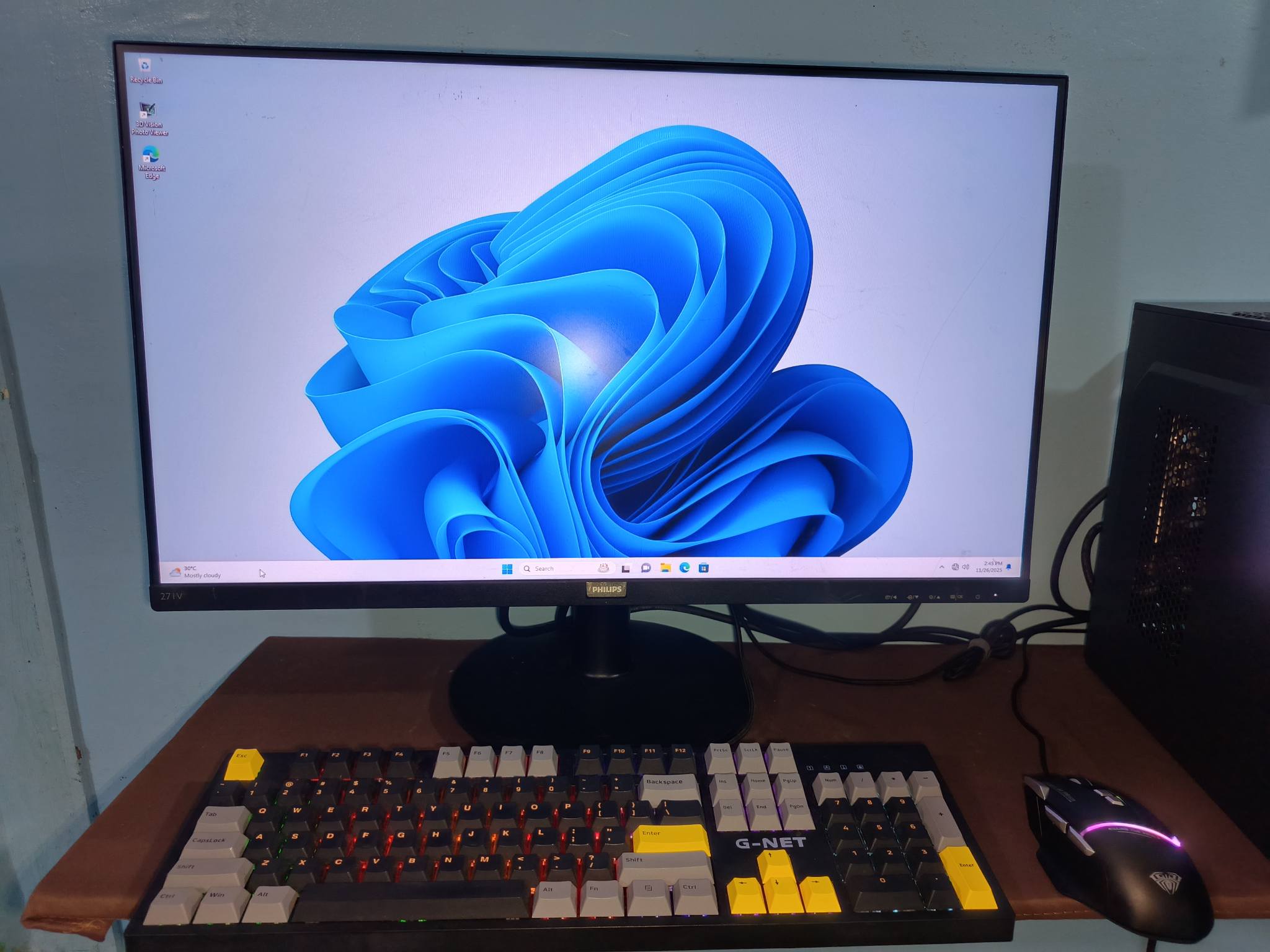 Gaming pc set 10,500. Core i7 - 7700 3.60Hz. 16GB RAM DDR4. 256GB 