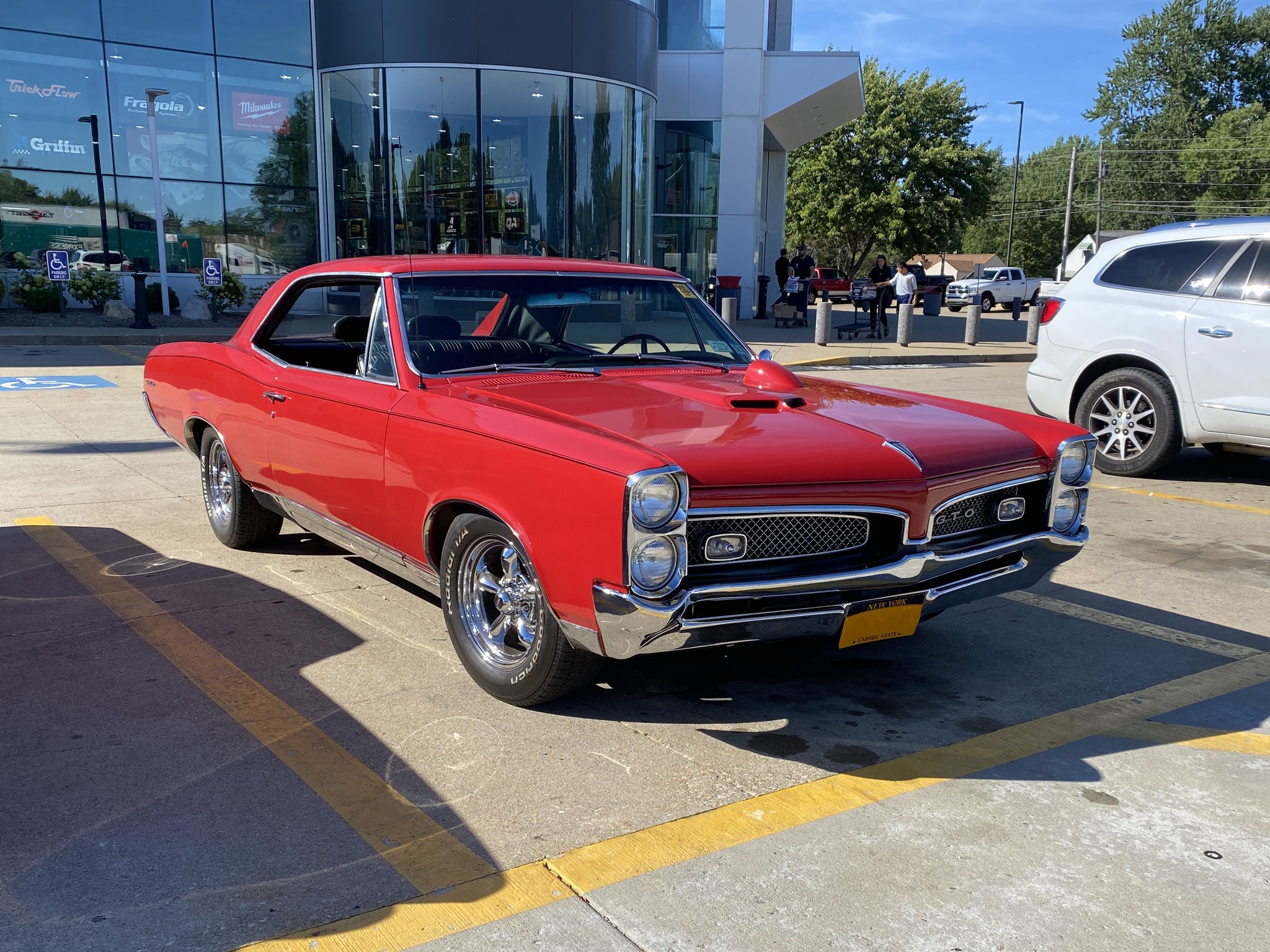 GTO まとめ The GTO's new face in '67 wasn't just for styleit let everyone