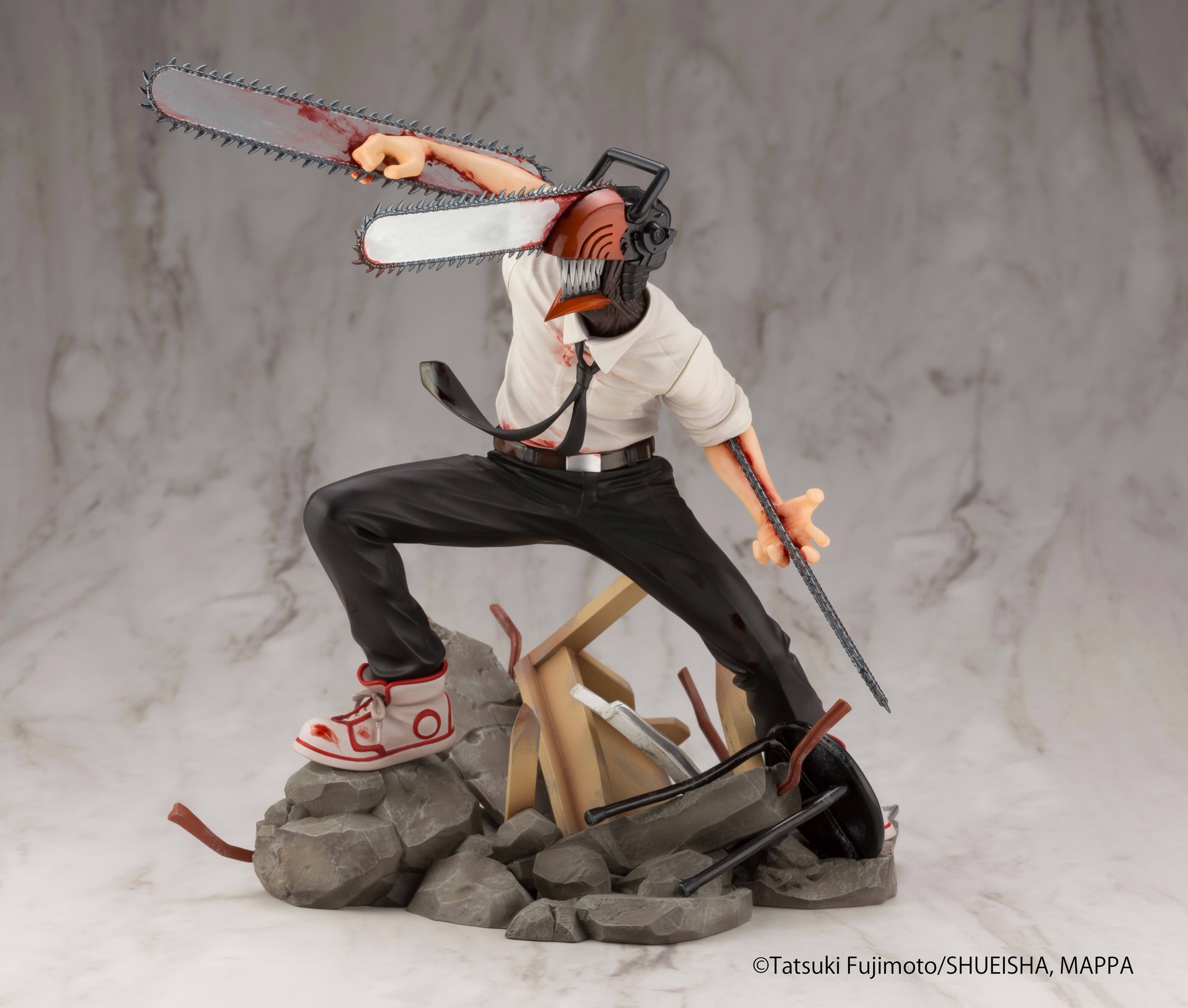 INART MAG026 1/6th scale Chainsaw Man Collectible Figure released