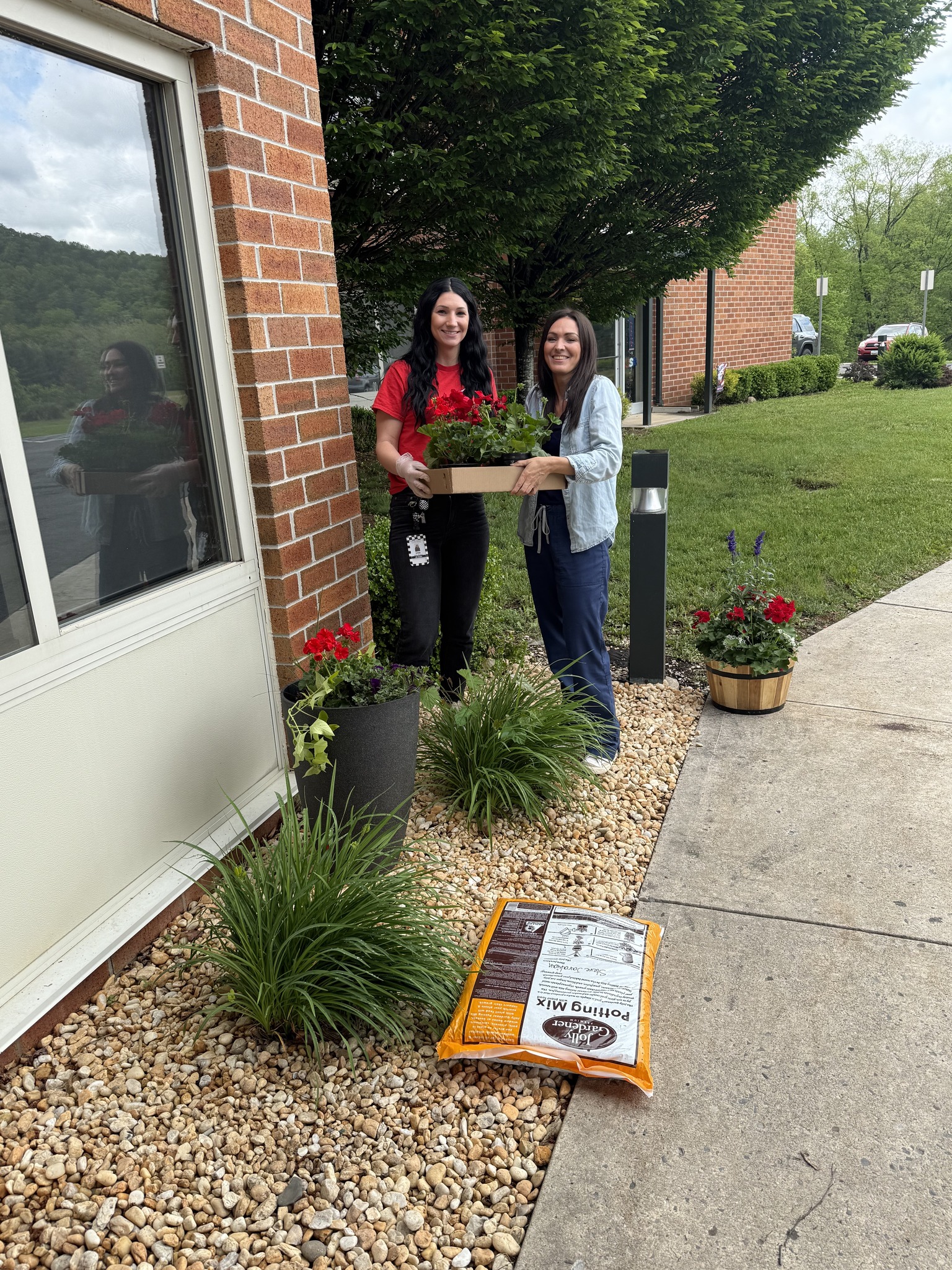 🌸🌼 Spring... - Devlin Manor Nursing and Rehabilitation Center | Facebook
