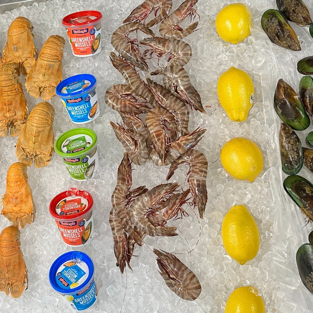 Debbie's Seafood & Deb's Fish Cafe