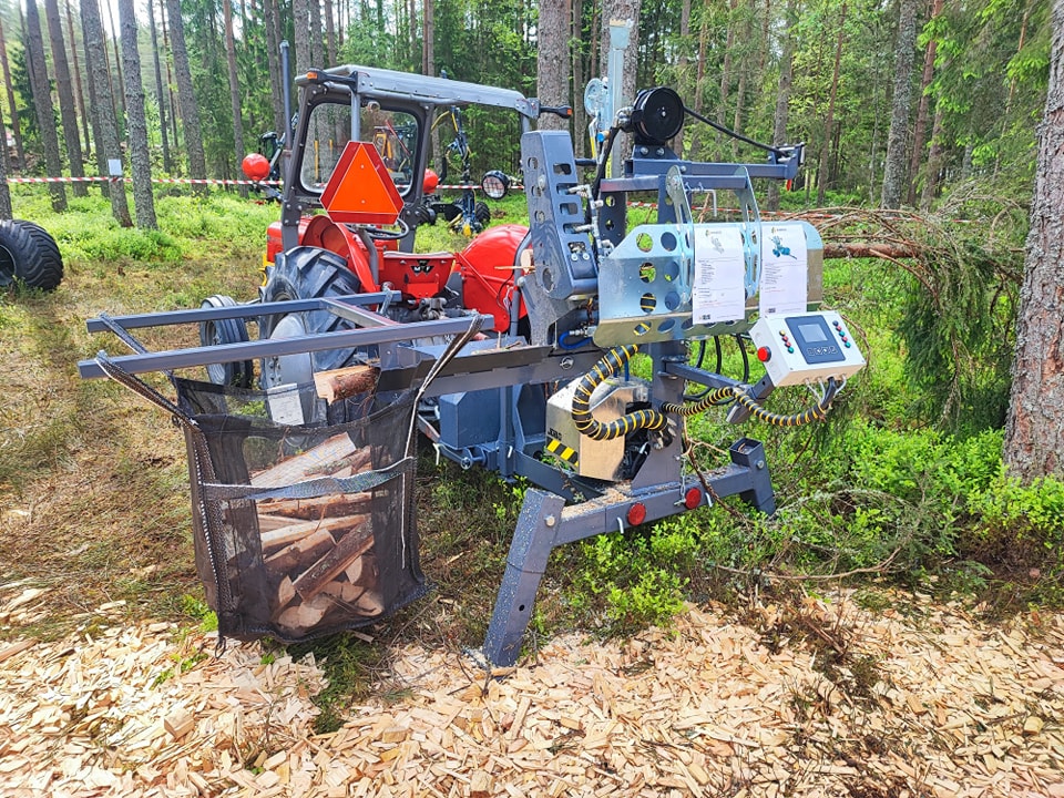 Country-Kinetic Forest Logging Equipment