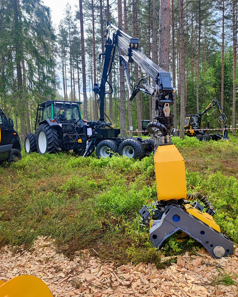 Country-Kinetic Forest Logging Equipment