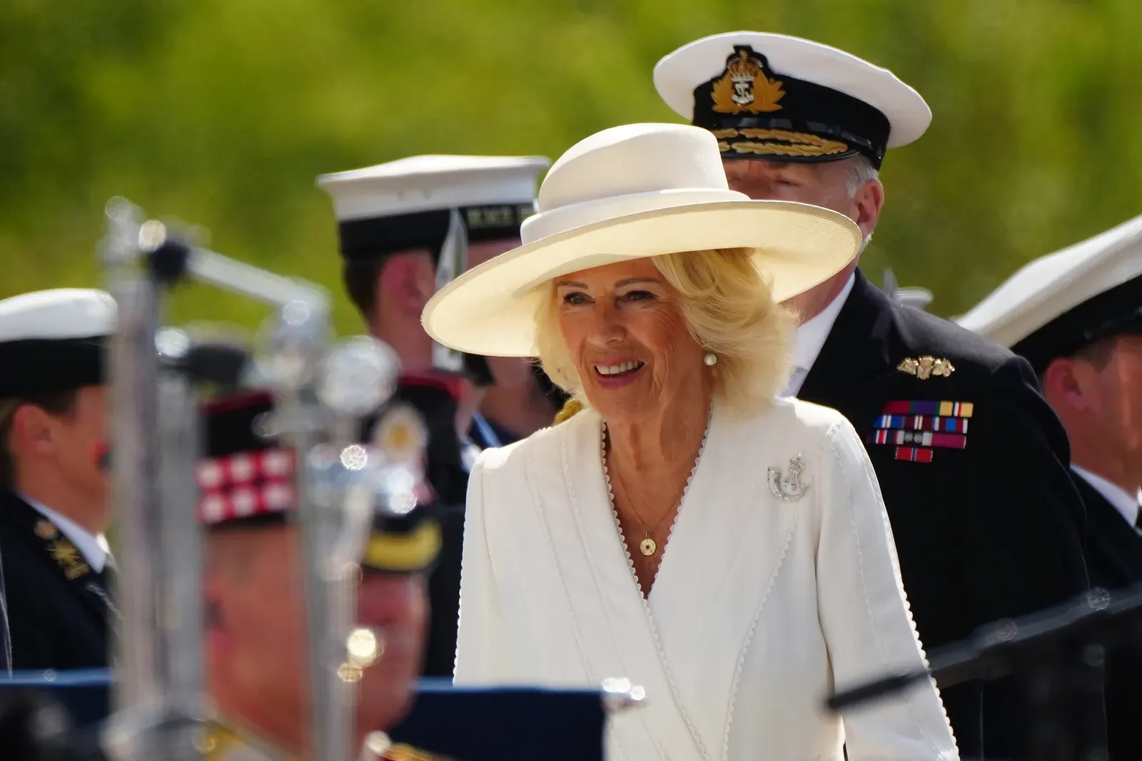 Let’s look at Queen Camilla’s... - The Crown Chronicles | Facebook