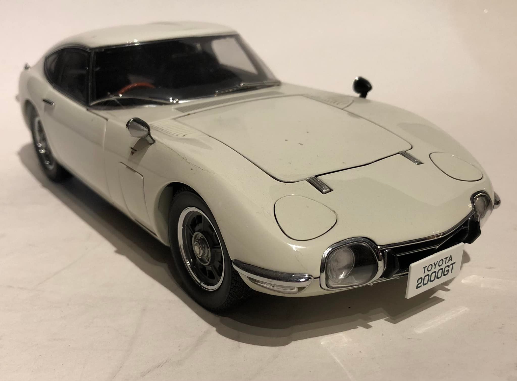 Toyota 2000GT! 😍 Diecast modelcar 1/18 scale