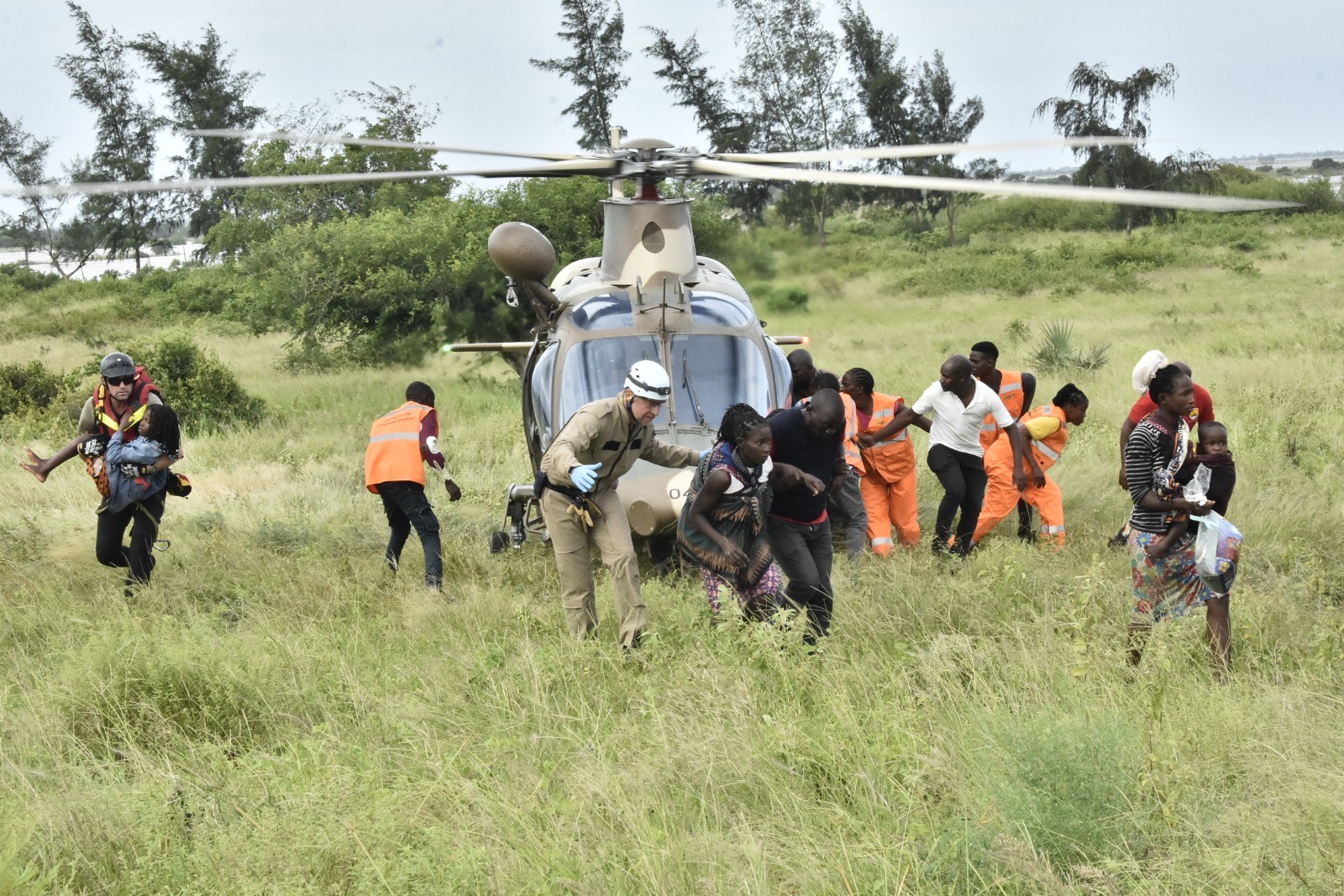 SA - The SA National Defence Force Media Release || Thursday, 22 ...