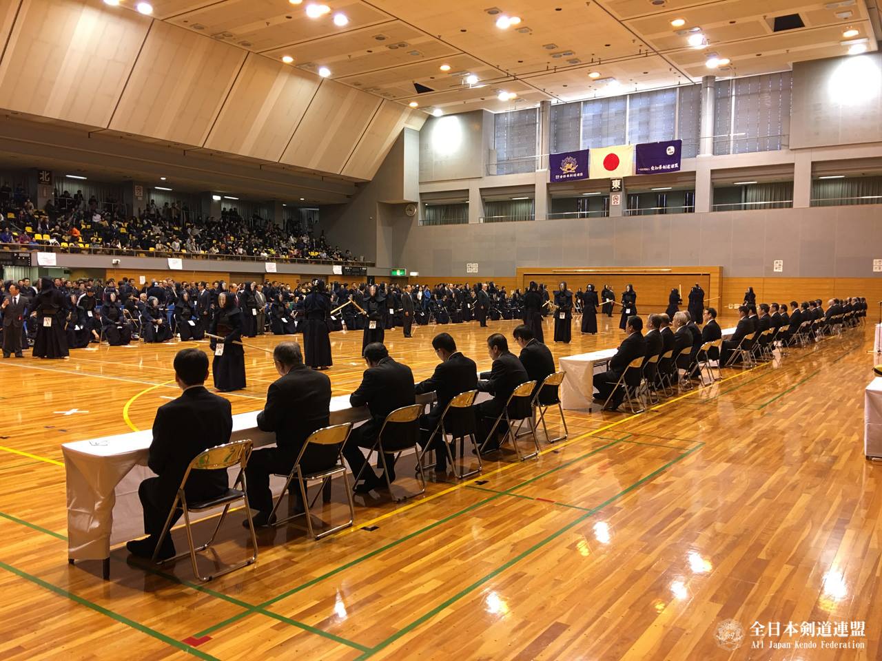全日本剣道連盟 All Japan Kendo Federation 剣道七段審査会 愛知 審査会結果 速報 2016年11月12日土曜日 於 名古屋市枇杷島スポーツセンター 受審者数 848名 合格者数 143名 形再受審合格者5名を除く 合格率 16 9 合格者情報 氏名 は 11月16 日水曜日