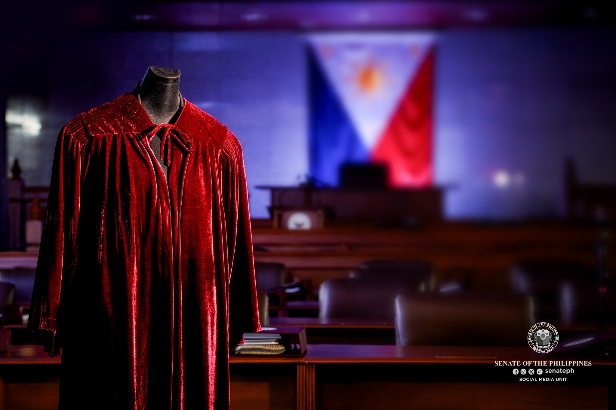 Senate - 𝗦𝗘𝗡𝗔𝗧𝗘 𝗨𝗡𝗩𝗘𝗜𝗟𝗦 𝗜𝗠𝗣𝗘𝗔𝗖𝗛𝗠𝗘𝗡𝗧 𝗧𝗥𝗜𝗔𝗟 𝗥𝗢𝗕𝗘 Senate President Francis ...