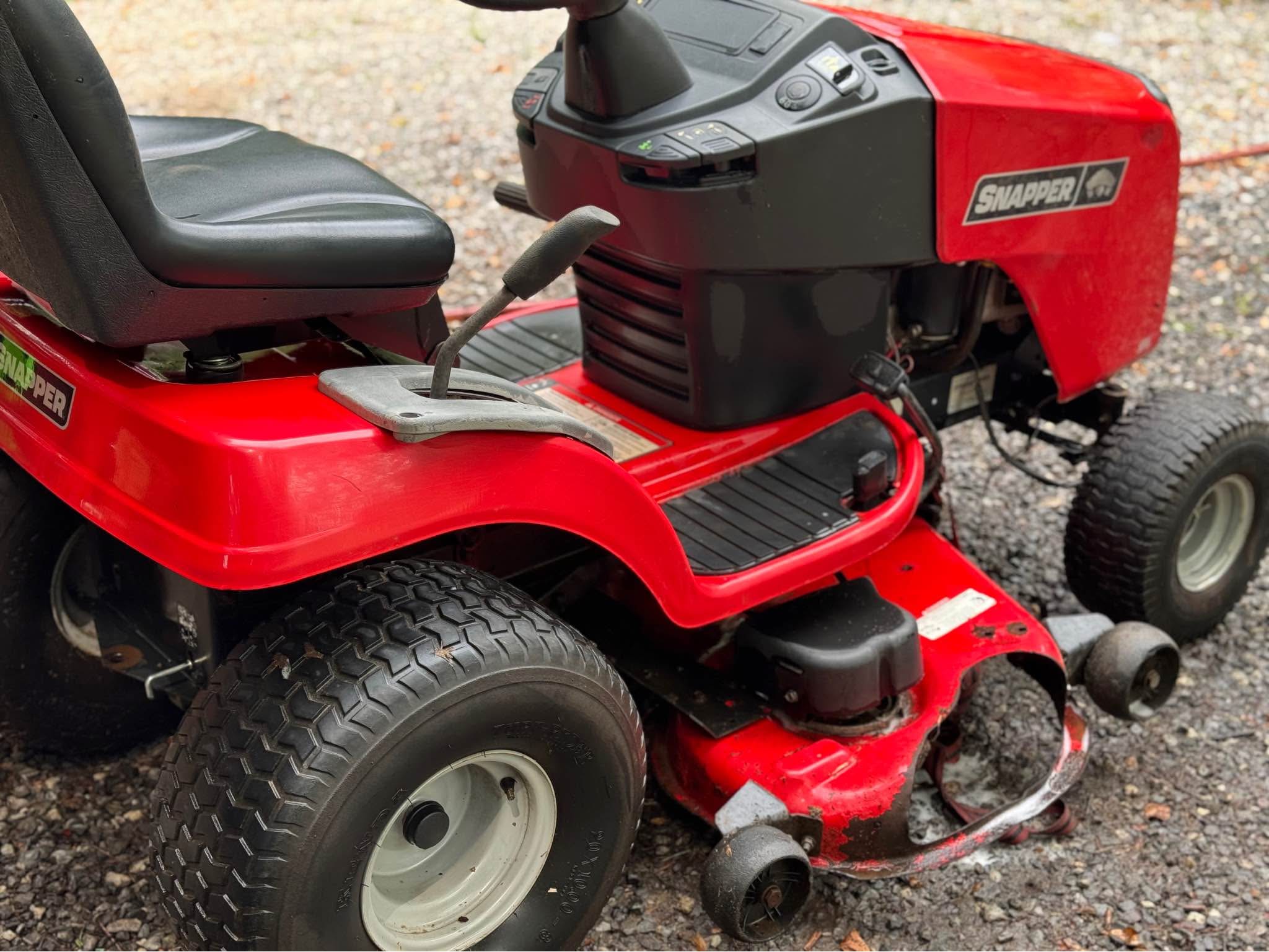 Snapper SPX 46 inch Briggs Stratton 22HP lawnmower - Lawn Mowers ...