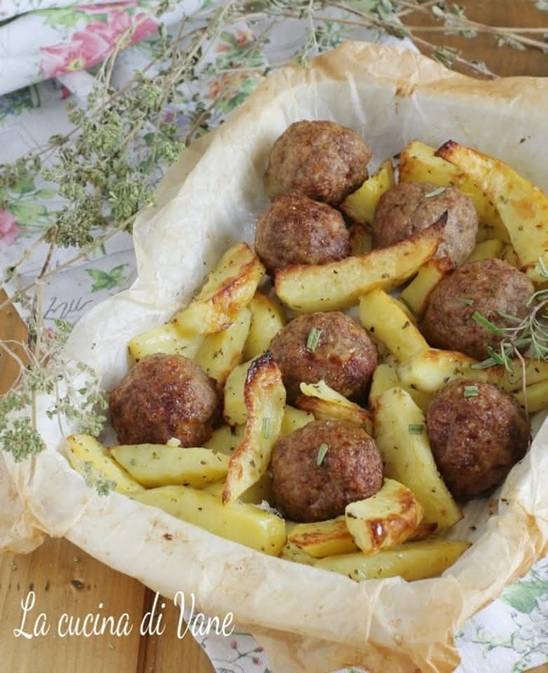 La - POLPETTE E PATATE AL FORNO RICETTA SEMPLICISSIMA DELLA NONNA ️ ...