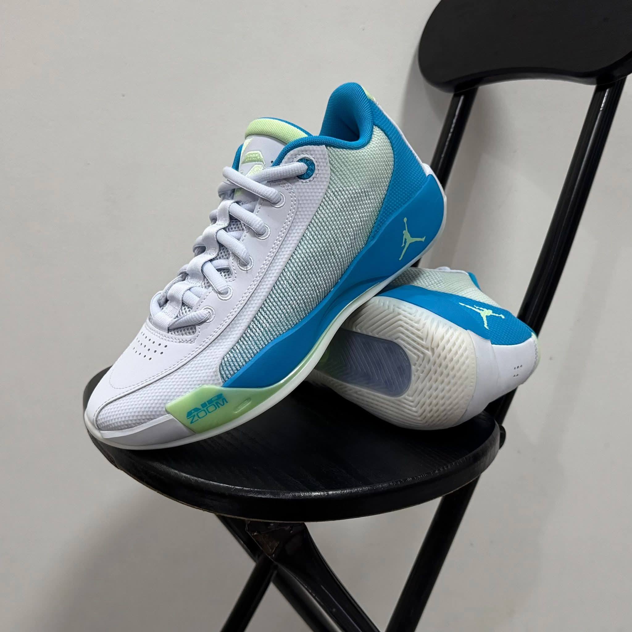 MR. - Jordan Luka 77. Navigator Basketball Shoes ✓₱3,990 ONLY 