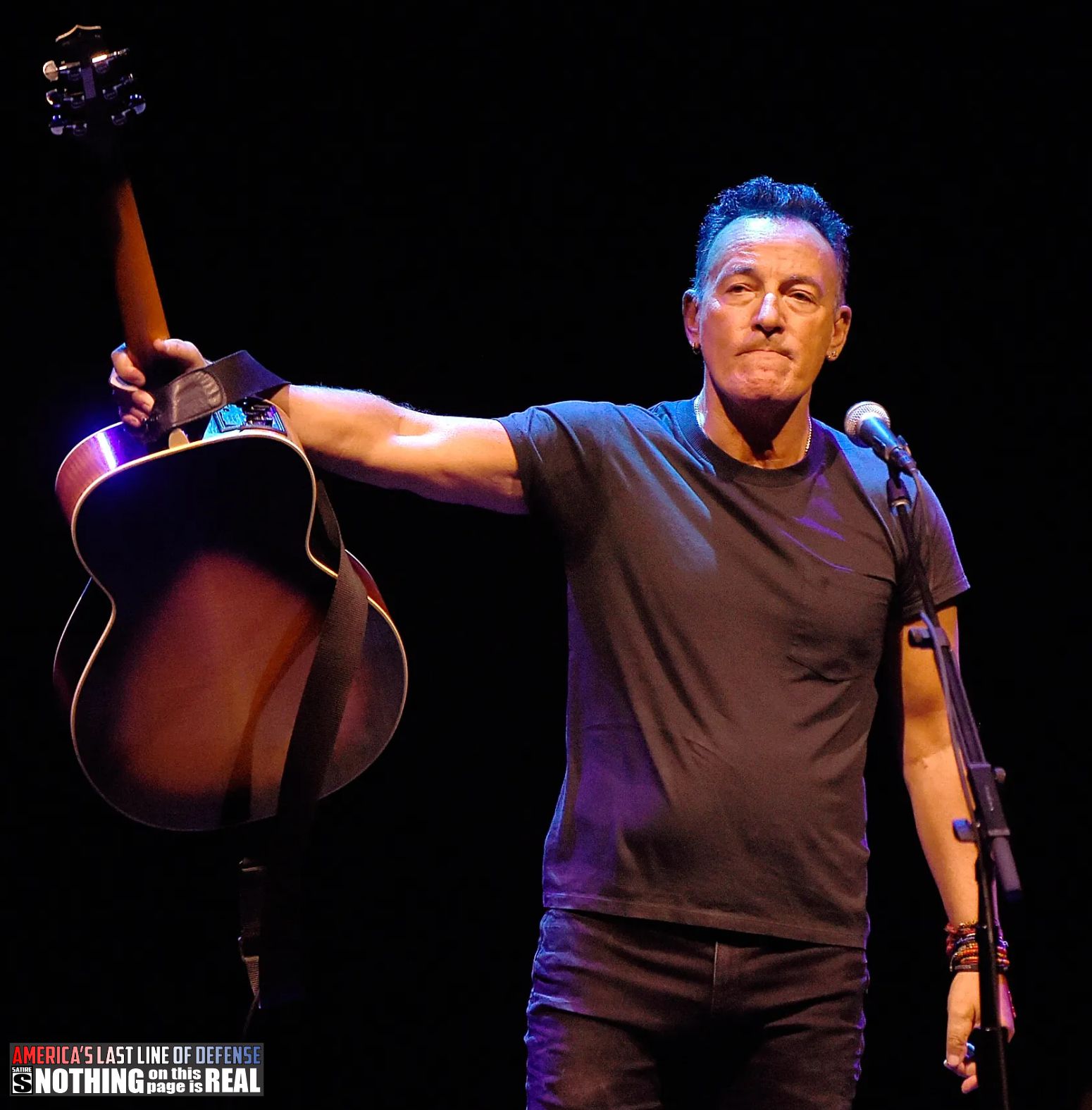 America's - The crowd at Springsteen's show in Pittsburgh booed so ...