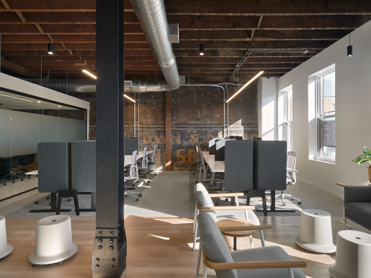 Issastudio | Montreal QC