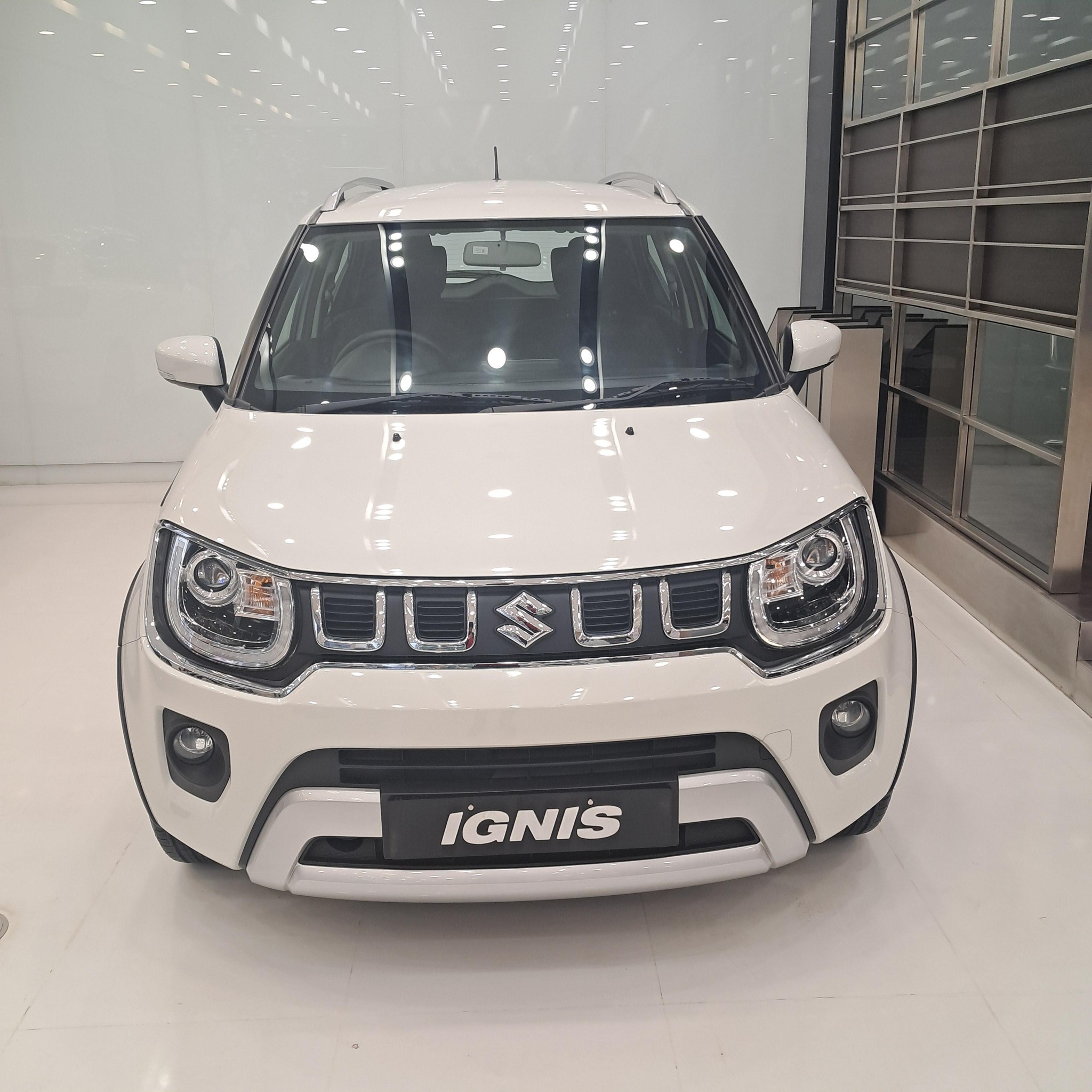 The All New Ignis zeta Model in Pearl Arctic White color. To Know