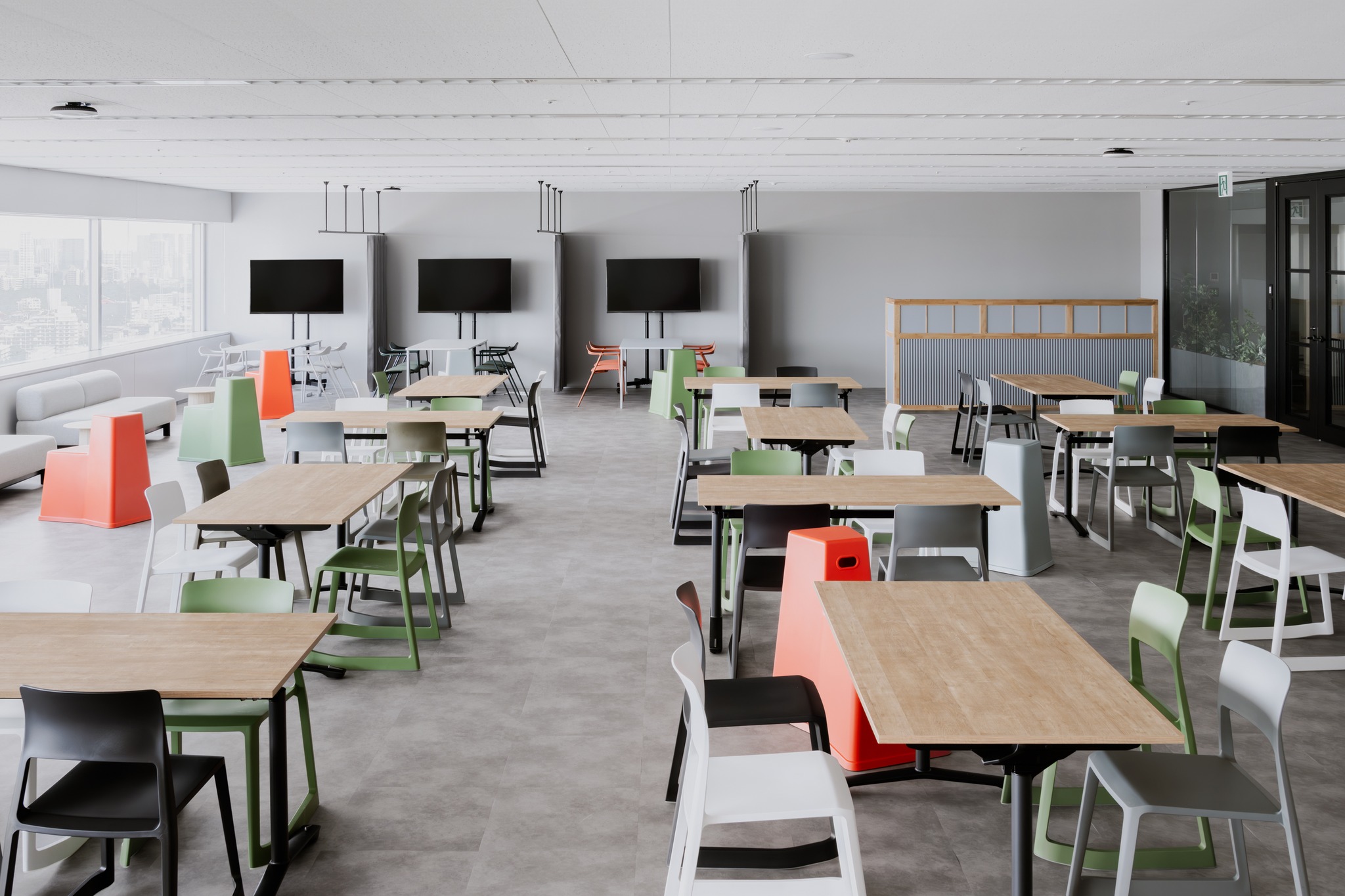 Socialinteriorオフィス構築支援