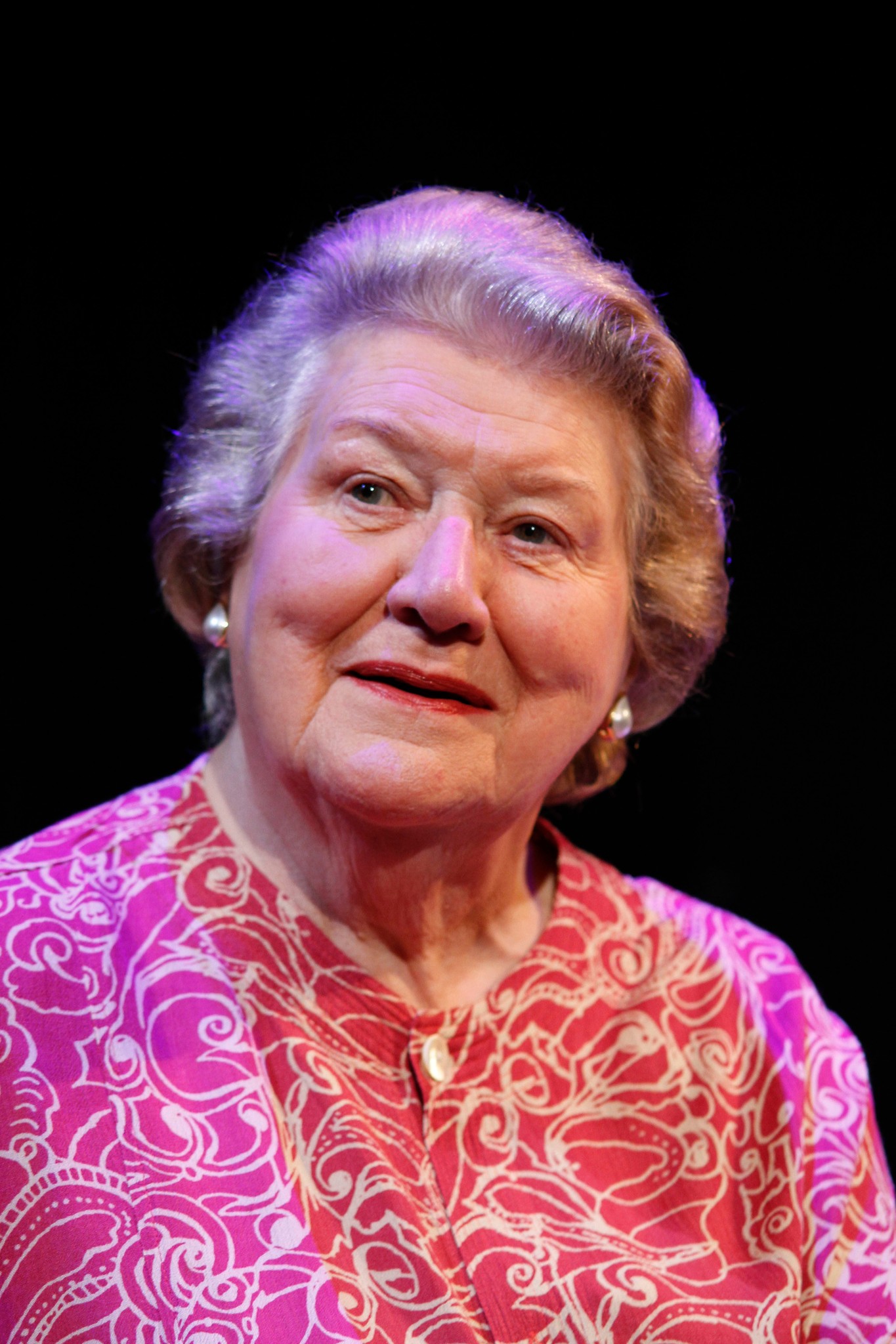 Dame Patricia Routledge - funeral... - Bognor Regis Observer | Facebook