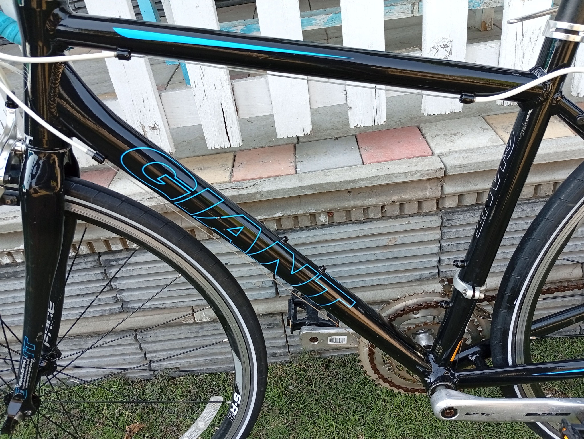 Giant Pace (Road Bike) Clean Frame Carbon Fork 3*8 Shimano 28c